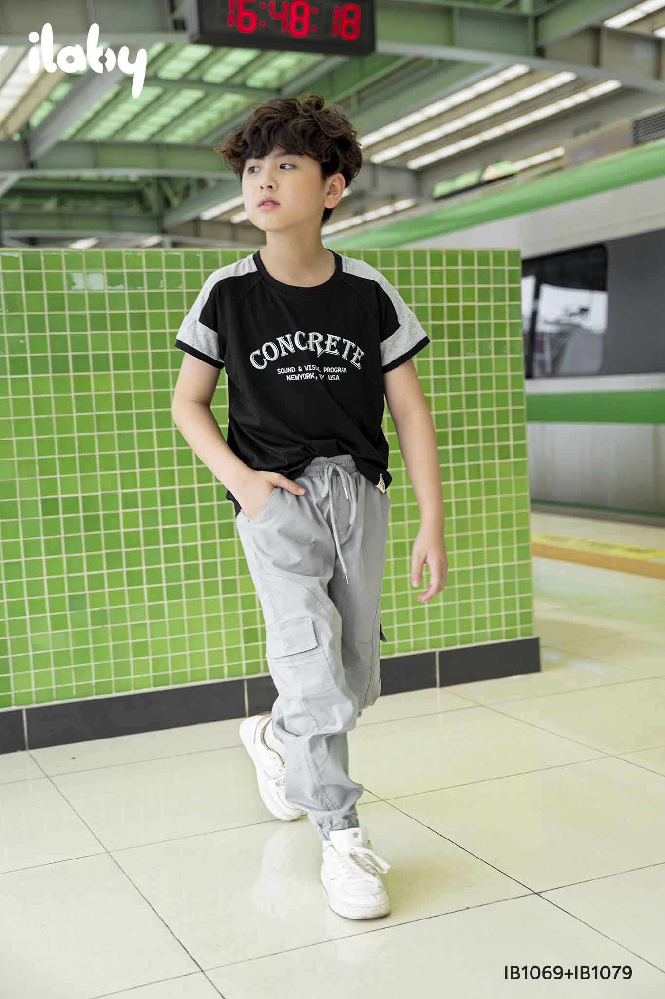 Áo thun tay raglan phối in chữ_thumbnail_0