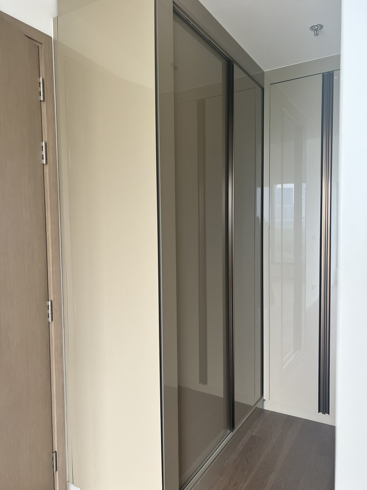 Gía siêu tốt cho căn 2 phòng ngủ full nội thất 38 triệu cho dự án The River Thủ thiêm._thumbnail_4