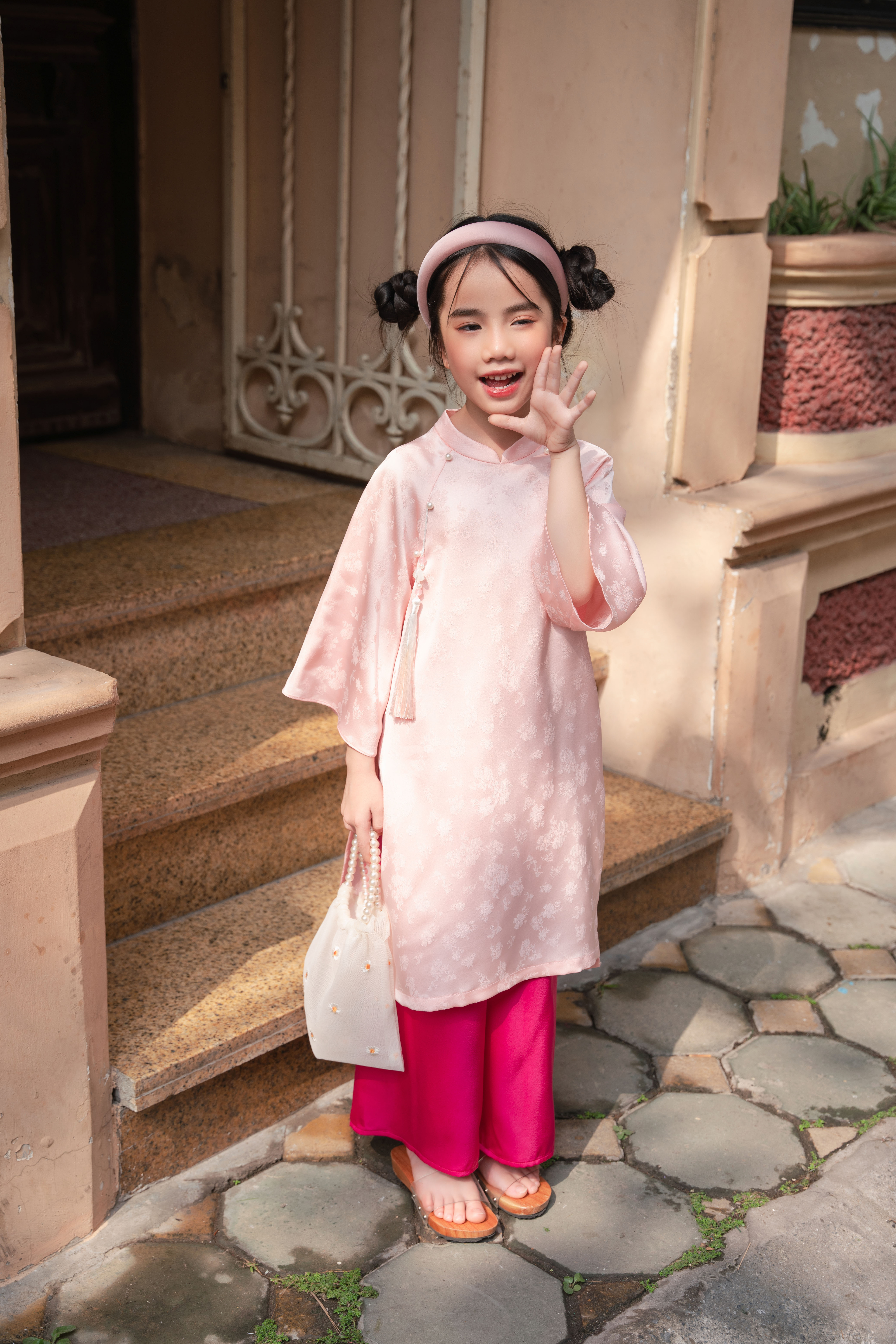 Áo dài Cẩm Mịch bé_thumbnail_10