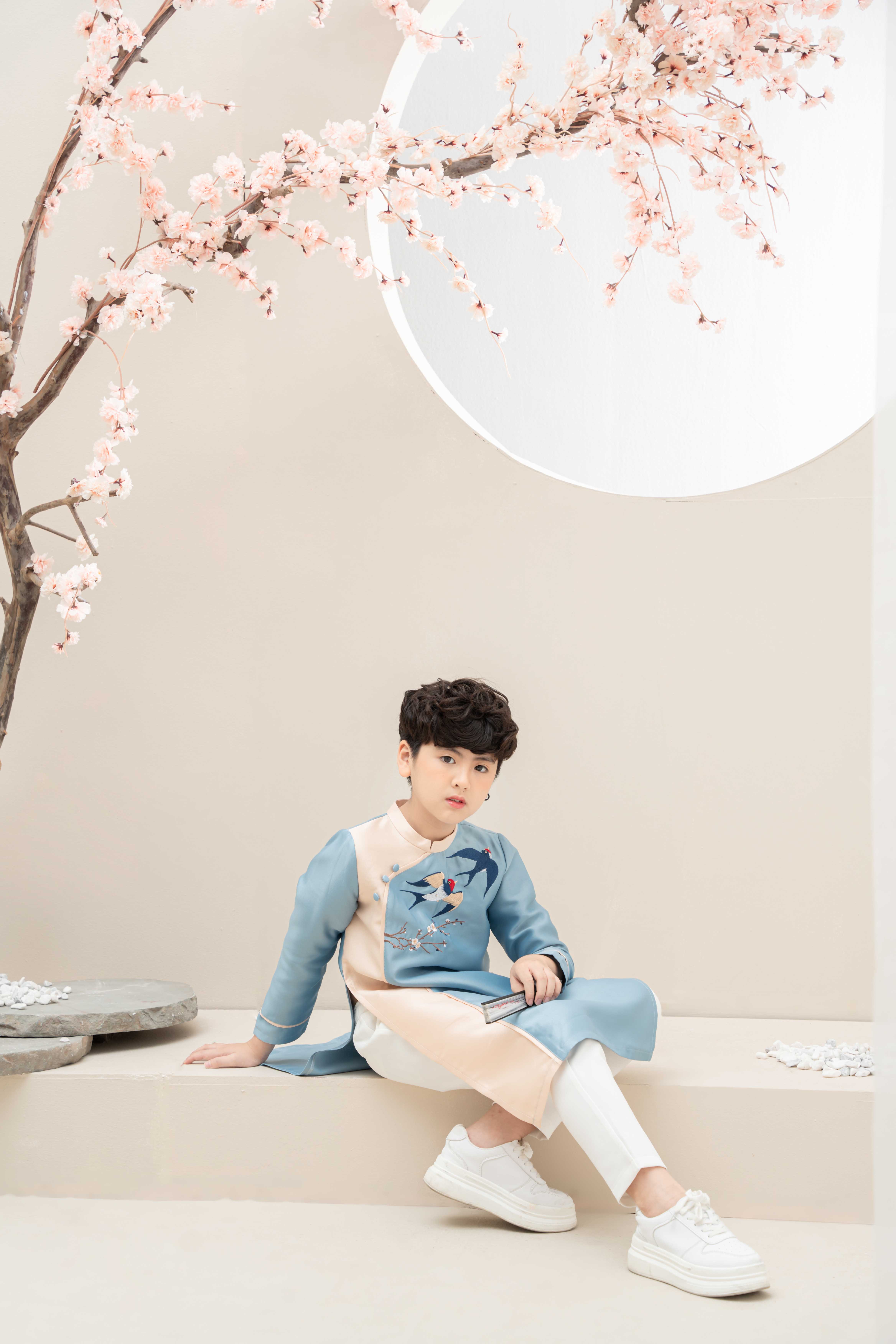 Áo dài thêu chim én_thumbnail_4