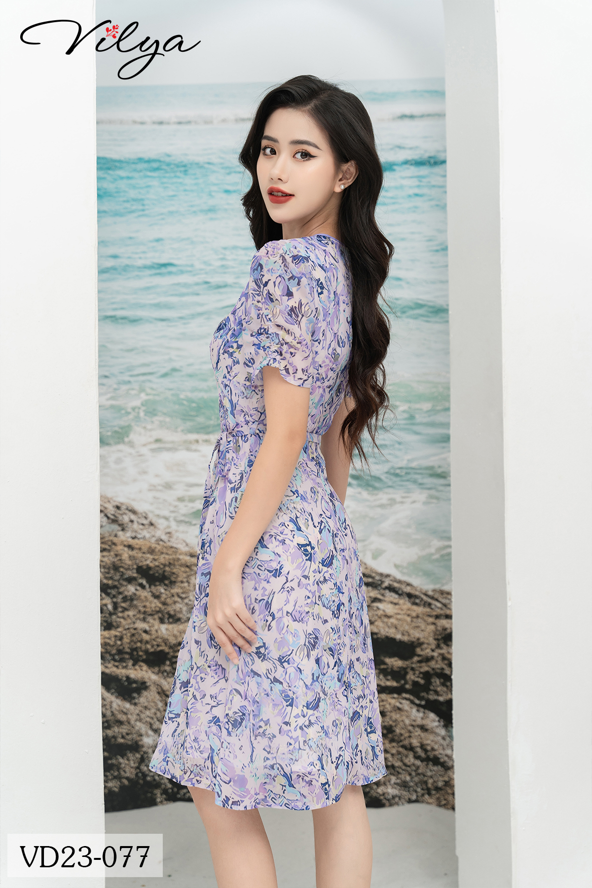 Đầm xòe hoa tím VILYA cổ V phối đai eo VD23-077_thumbnail_3