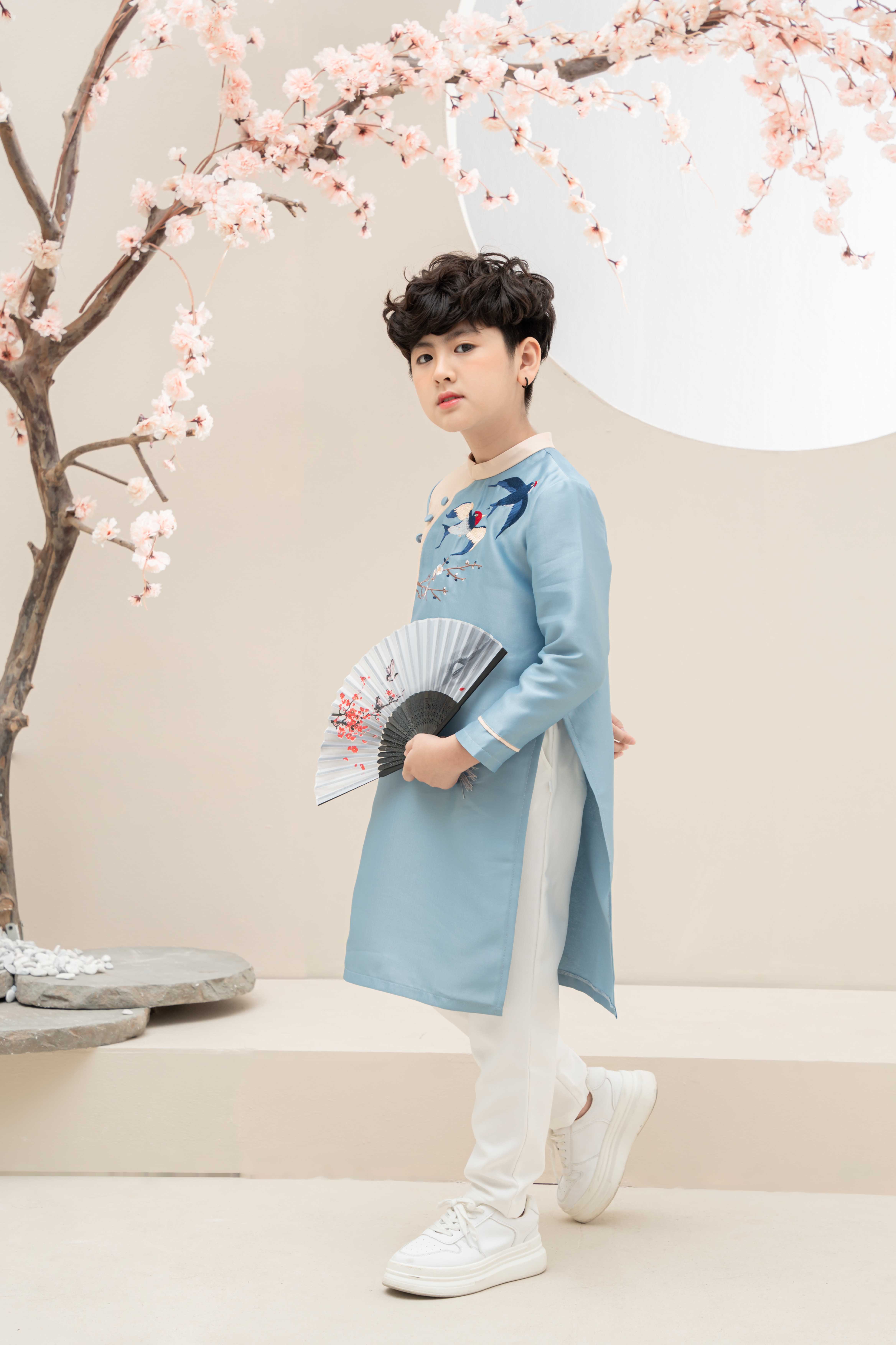 Áo dài thêu chim én_thumbnail_1