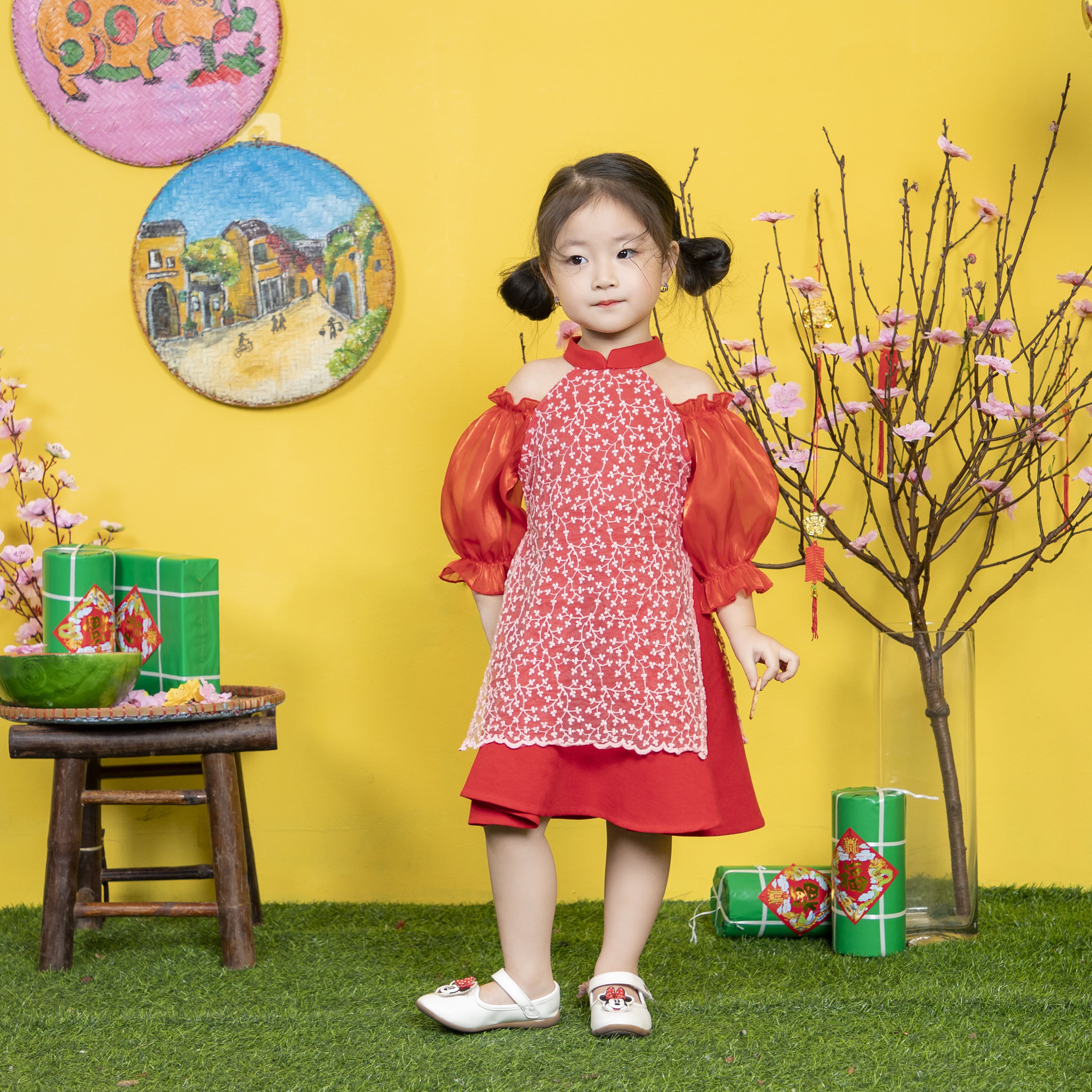 Váy tơ phối ren khoét vai_thumbnail_0