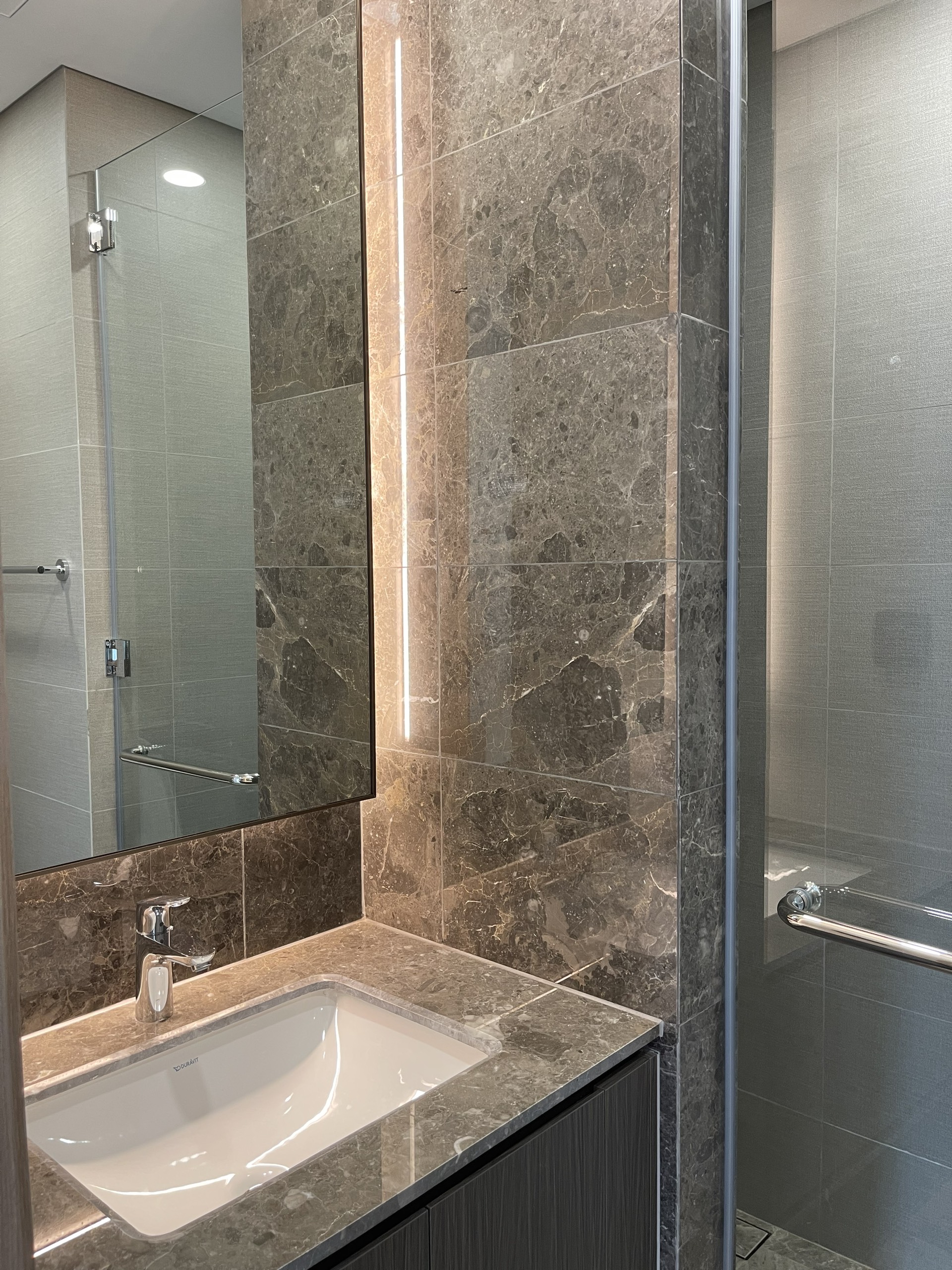 Chủ nhà kẹt vốn kinh doanh bán lại CH 2PN view đẹp _thumbnail_9