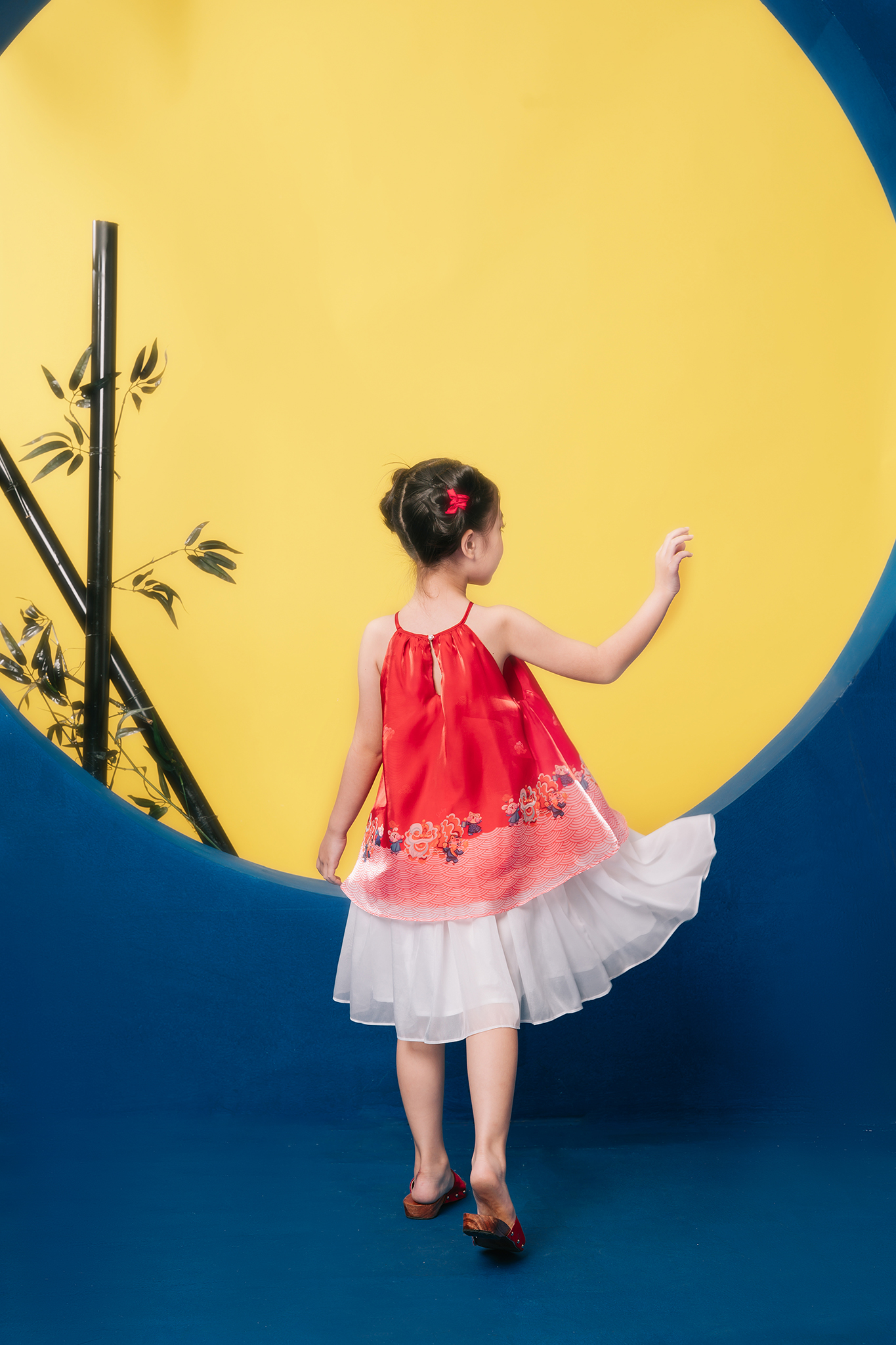 Váy yếm Hồng Lân_thumbnail_2