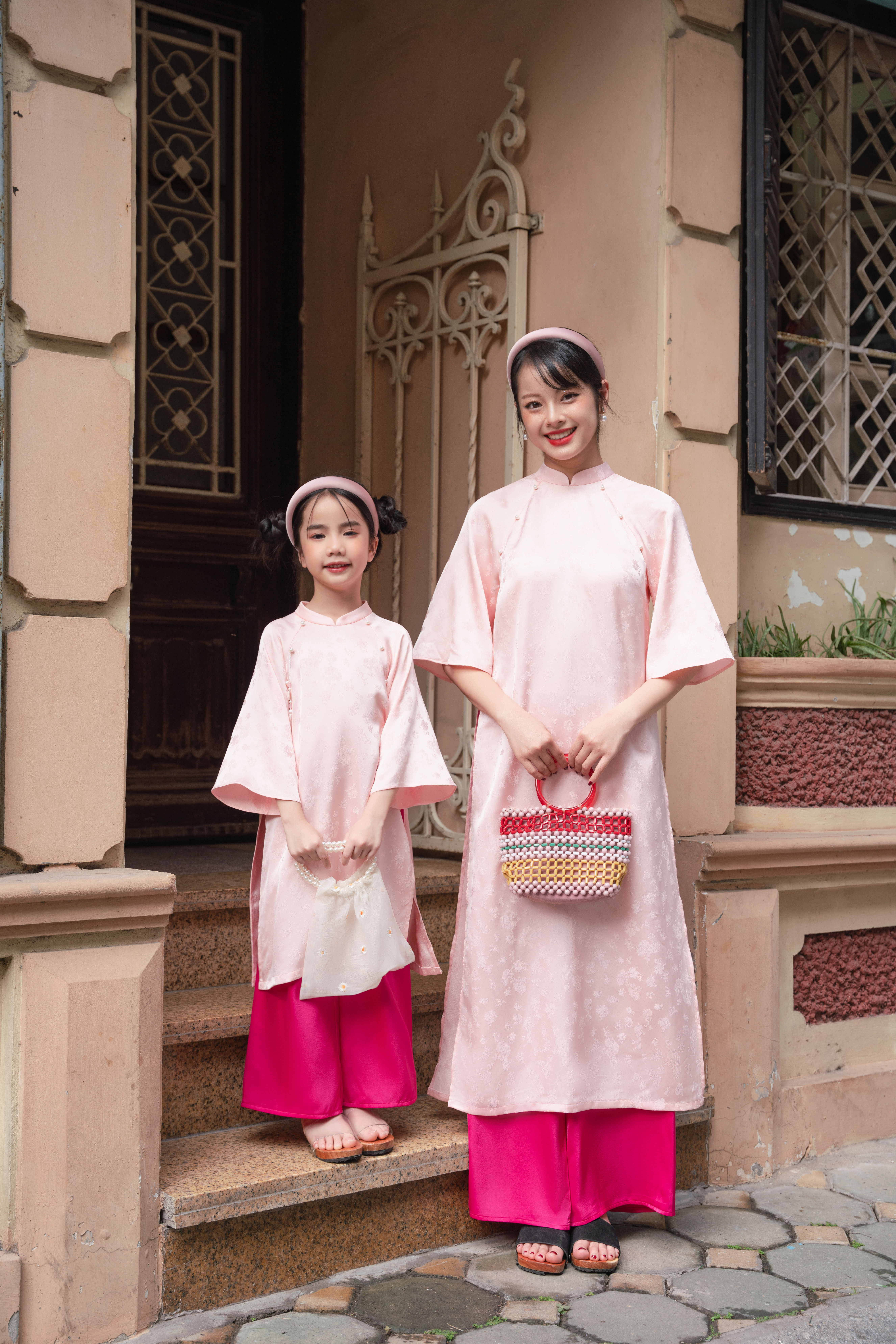 Áo dài Cẩm Mịch mẹ_thumbnail_17