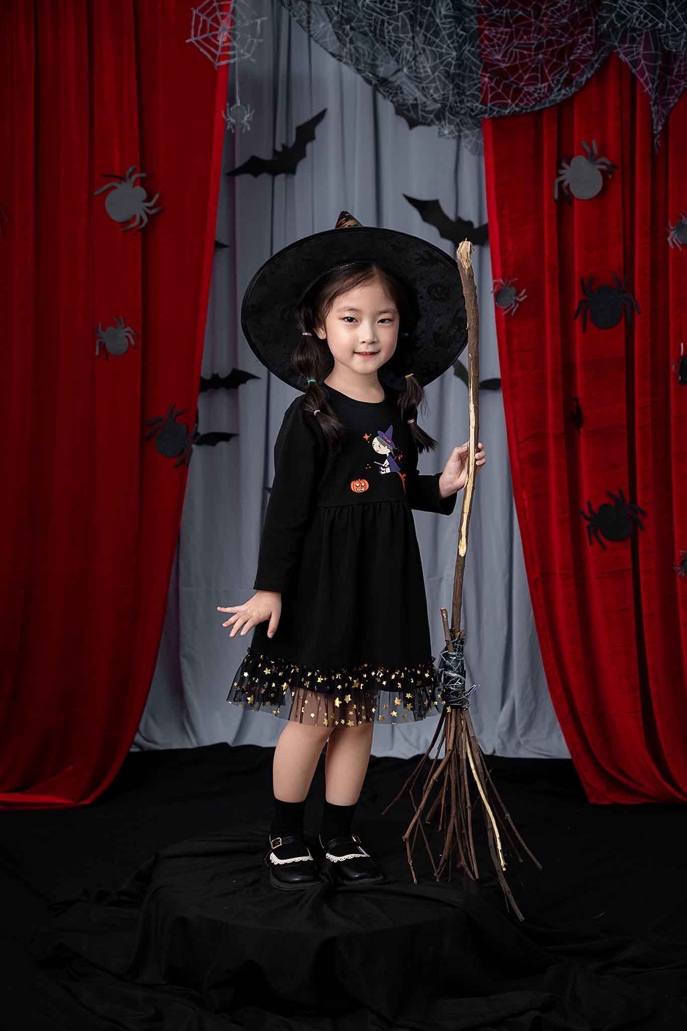 Váy thun phù thủy