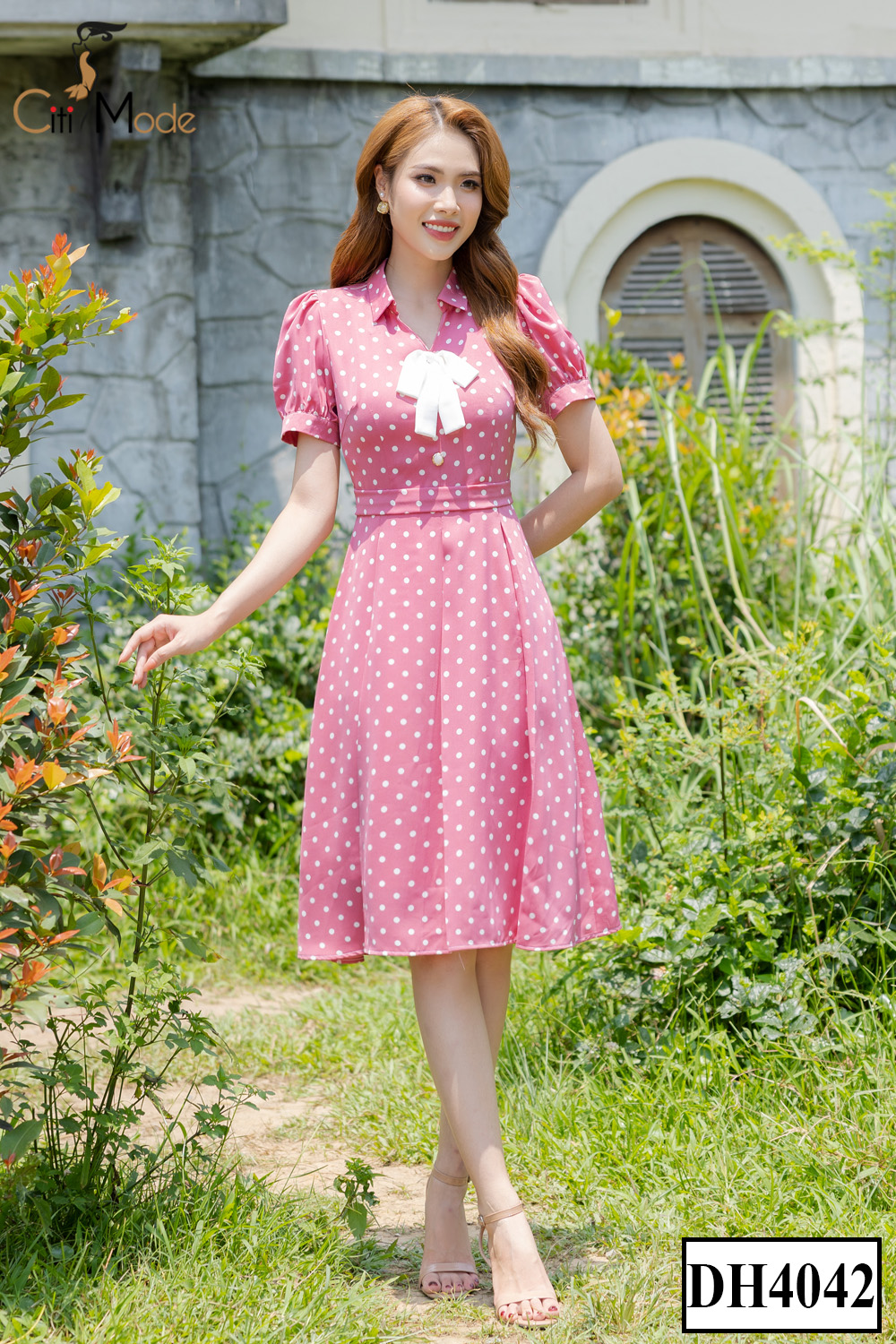 Đầm xoè hồng chấm bi phối chân váy xếp ly_thumbnail_2
