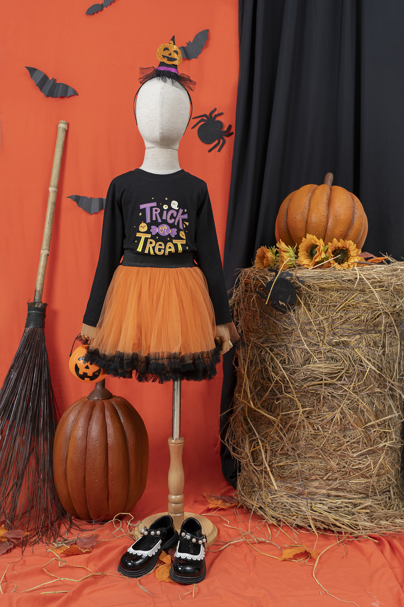 Set áo in kèm chân váy hoá trang bí ngô