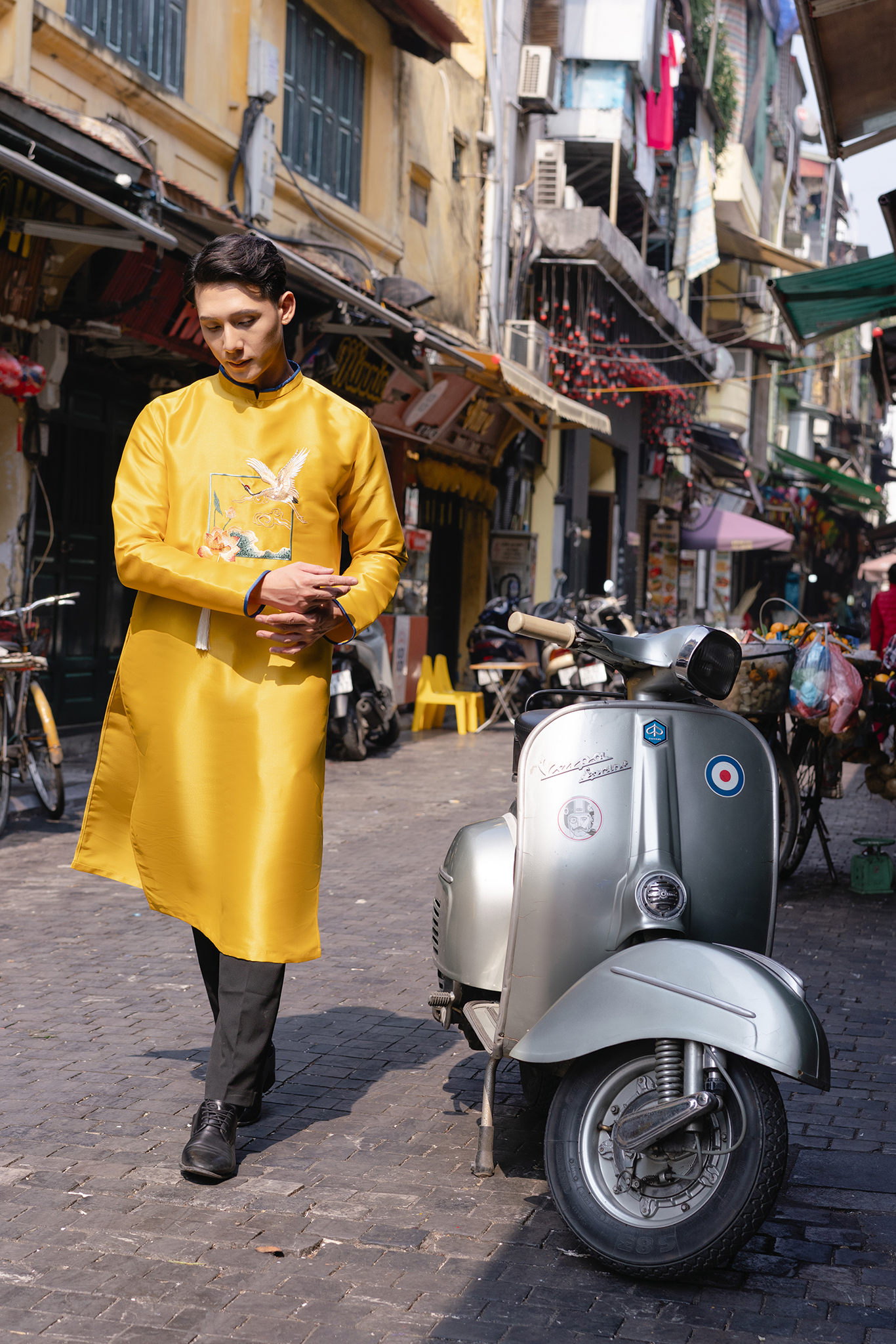 Áo dài bố thêu Sen hạc_thumbnail_7