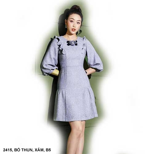 ĐẦM SUÔNG TAY LỞ ĐÍNH HOA HỒNG TRƯỚC NGỰC - 2415