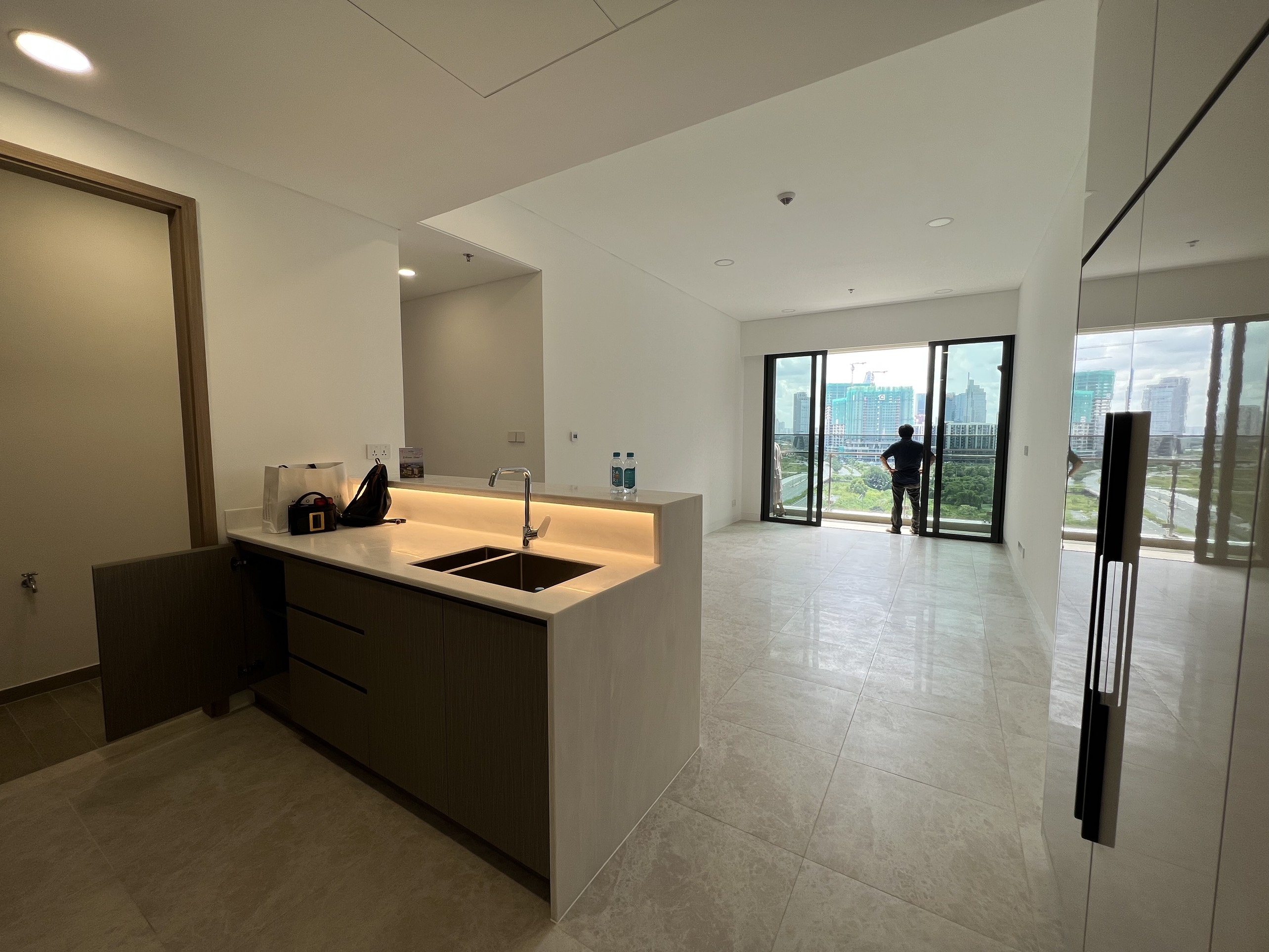 The River Thủ Thiêm cho thuê căn hộ 2PN full nội thất trending, nhà mới. Giá thuê chỉ 35tr/th_thumbnail_3