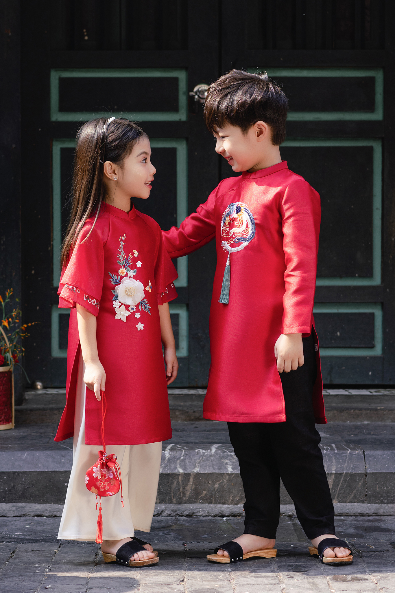 Áo dài bé thêu phượng_thumbnail_1