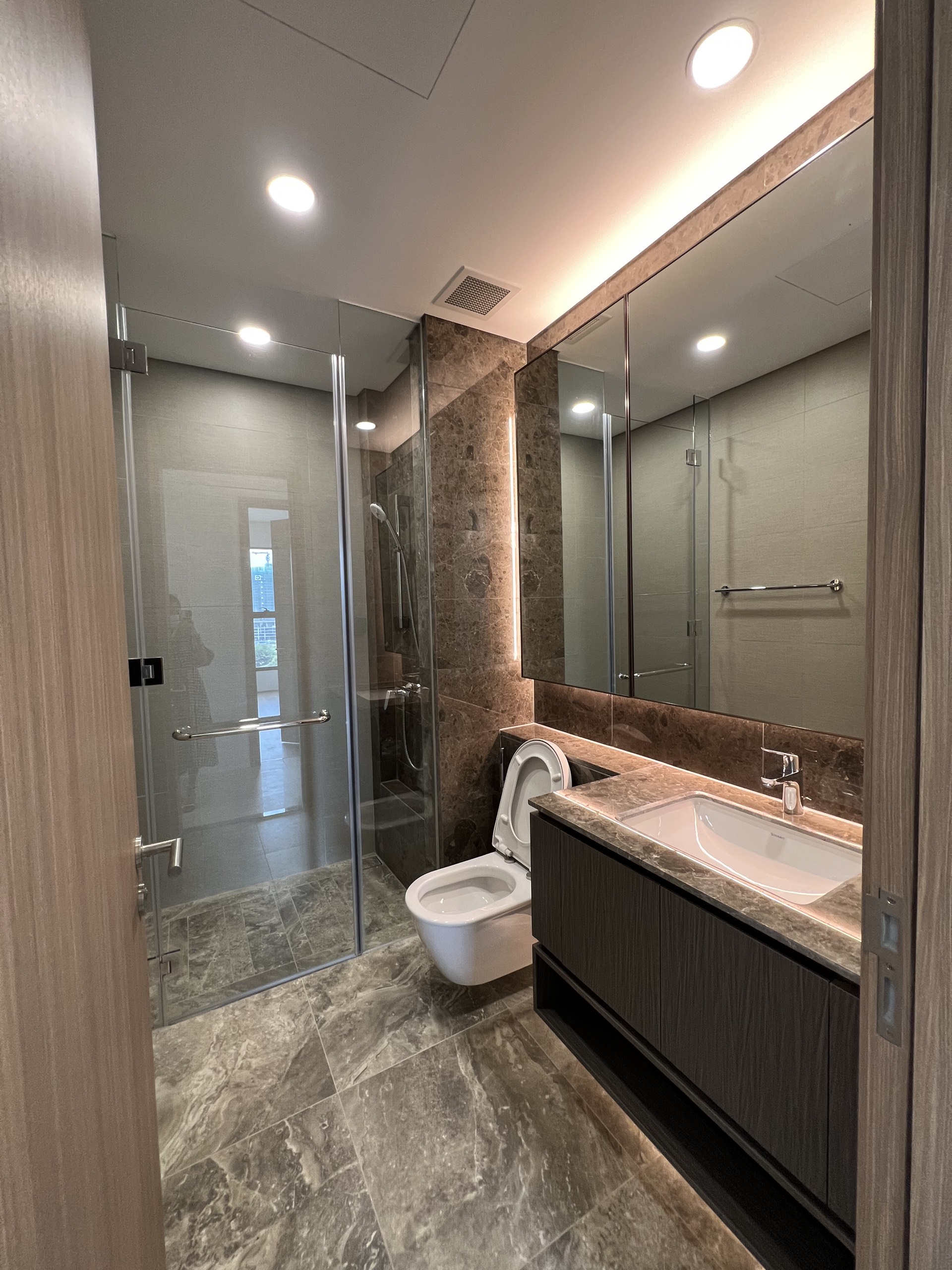 The River Thủ Thiêm cho thuê căn hộ 2PN full nội thất trending, nhà mới. Giá thuê chỉ 35tr/th_thumbnail_5