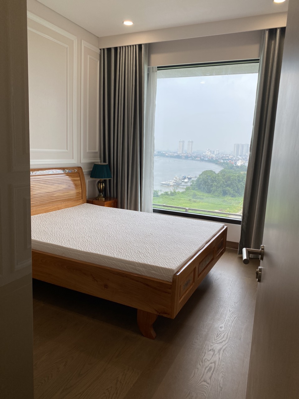 Cho thuê căn hộ 3 phòng ngủ The River_thumbnail_3