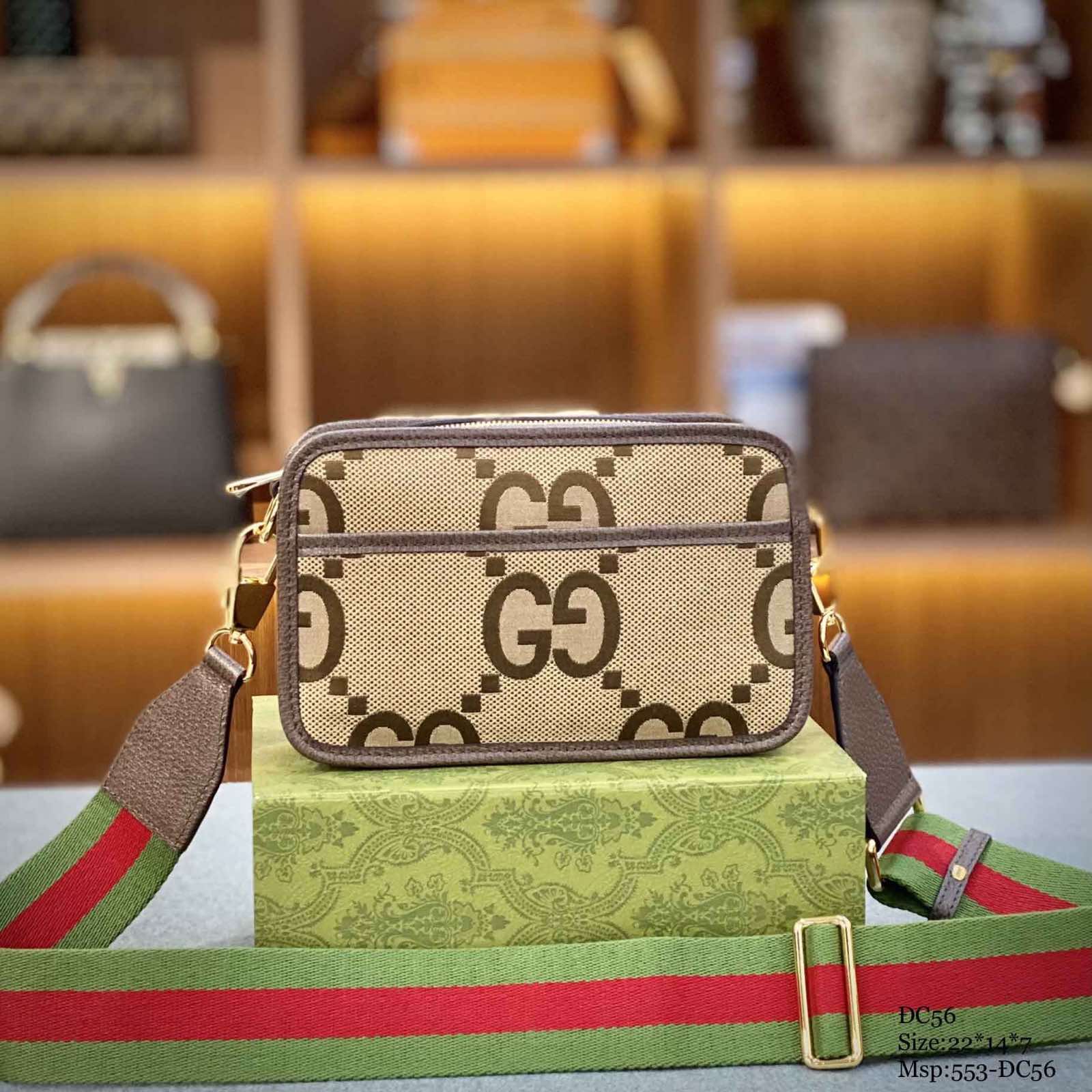 Túi đeo chéo Gucci Jumbo GG Mini Bag