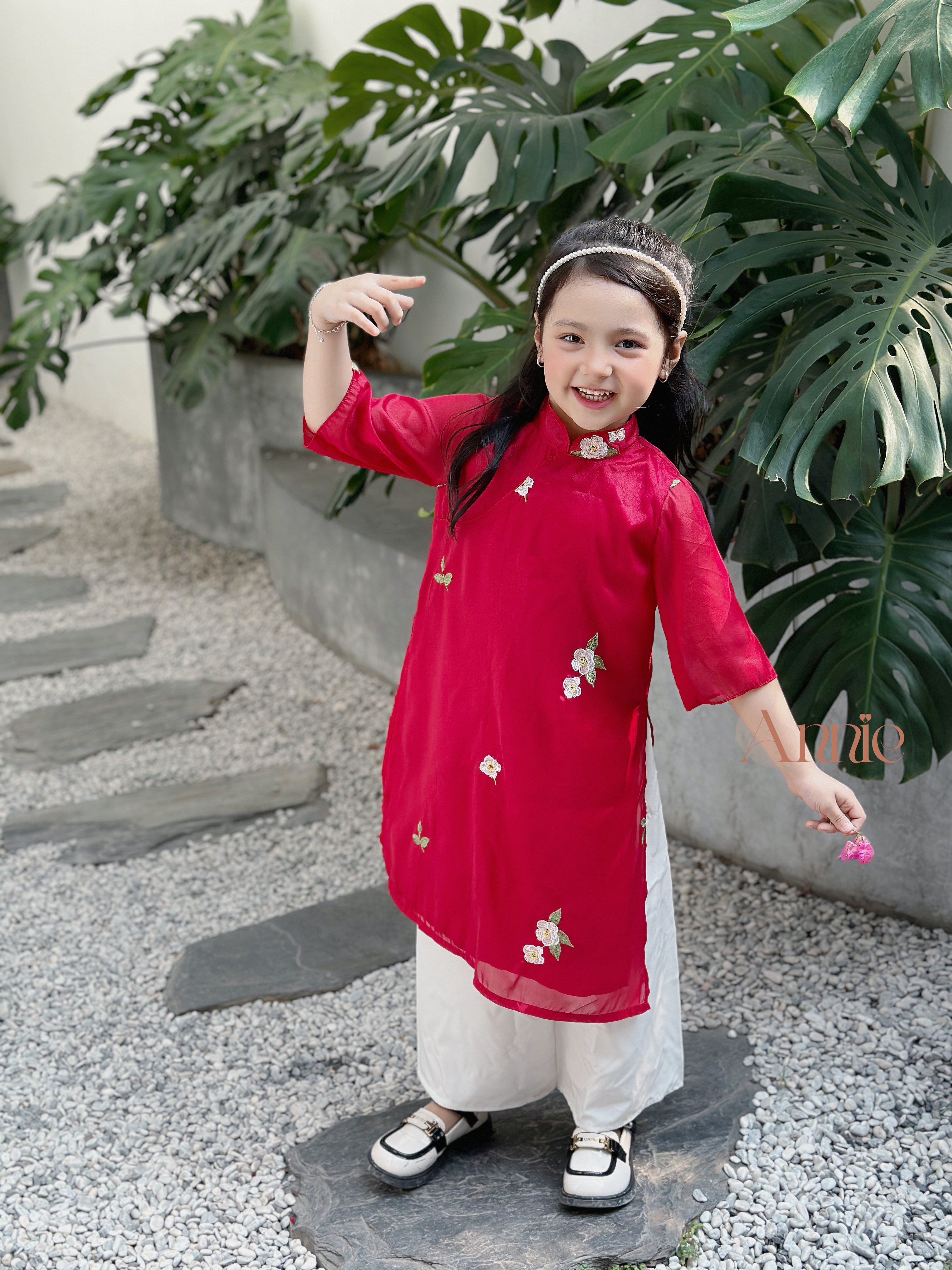 Áo dài voan tơ cho bé gái thêu hoa Magickids áo dài Tết truyền thống 4 tà cho bé từ 10 đến 36kg Quần áo trẻ em AD23029_thumbnail_2