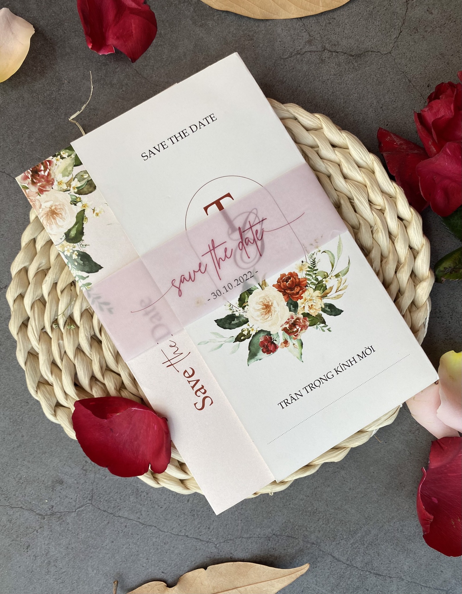 Thiệp gập đai can Creamy TCM041