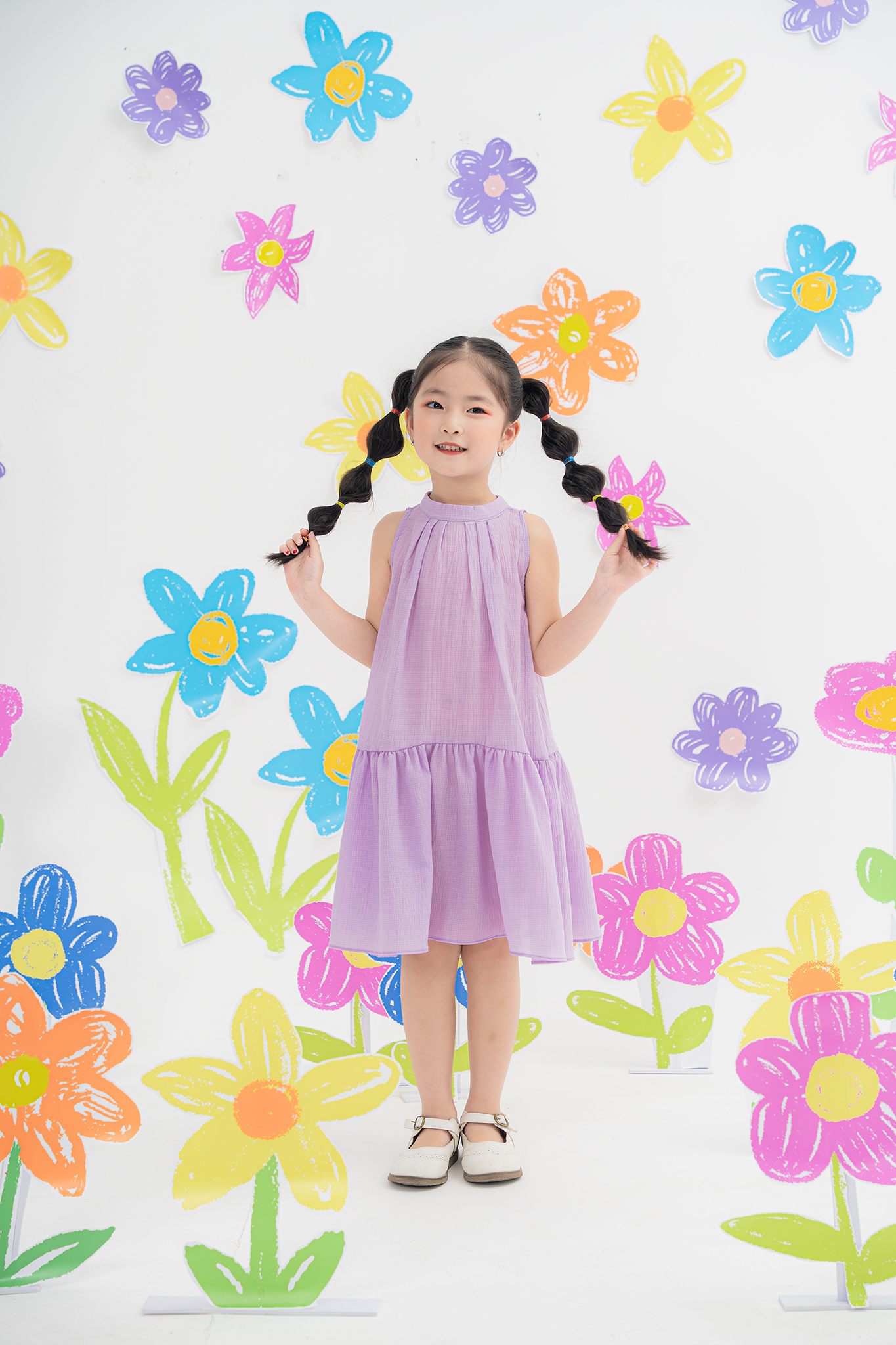 Váy cổ yếm gập ly trước_thumbnail_3