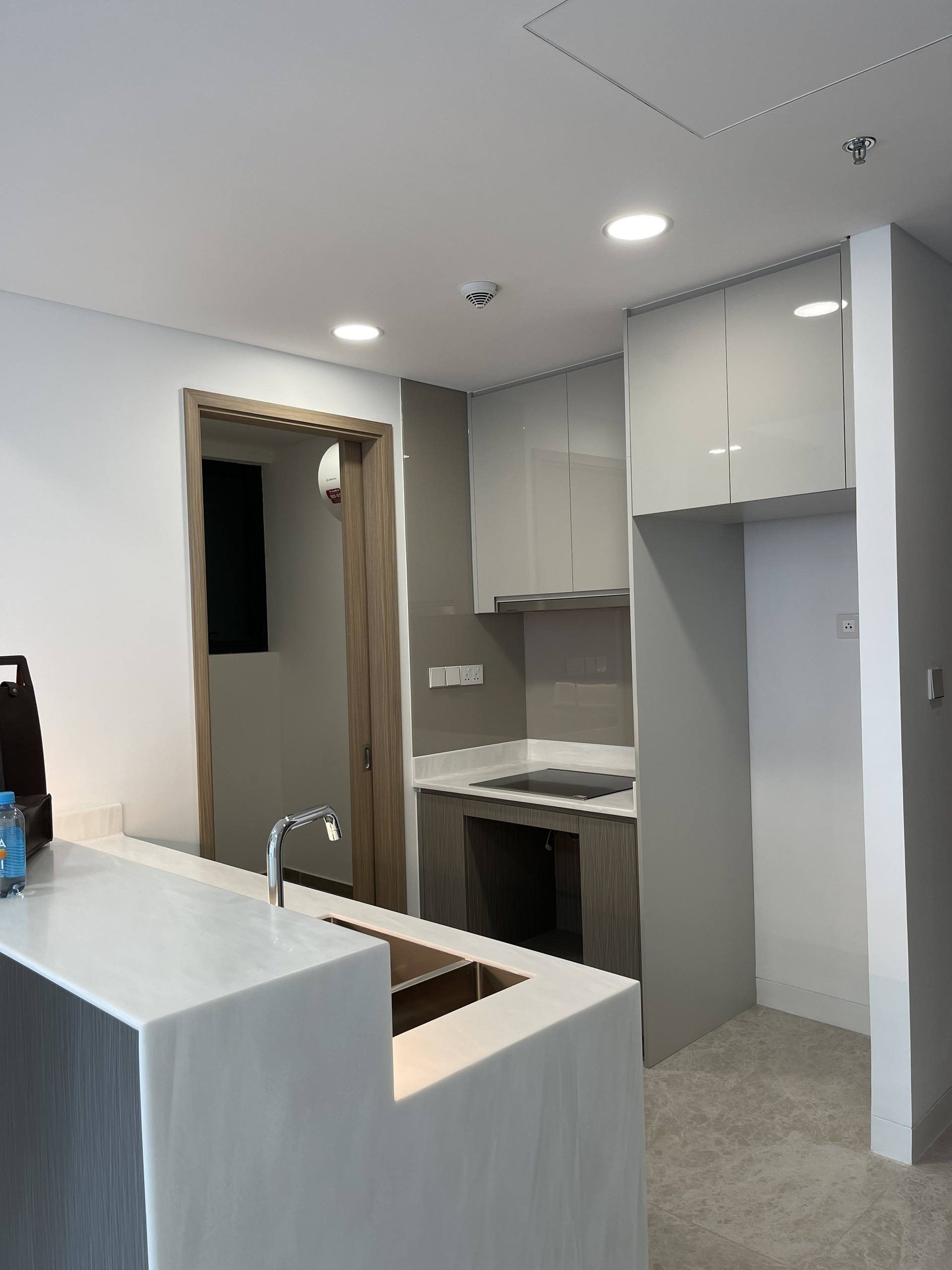 Chủ nhà kẹt vốn kinh doanh bán lại CH 2PN view đẹp _thumbnail_4