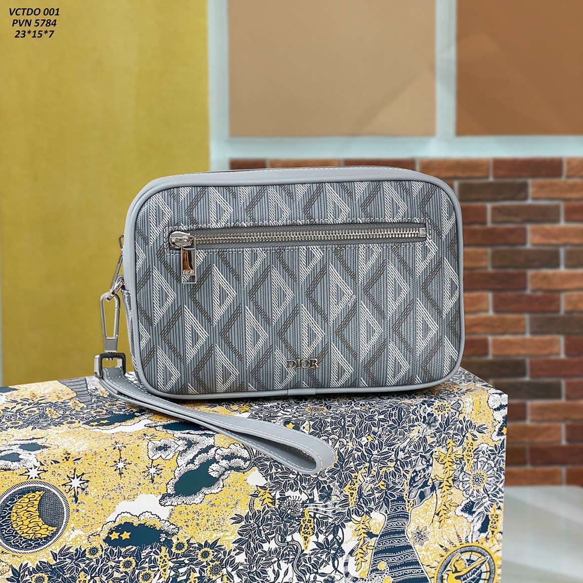 Clutch nam Dior TOILETRY BAG Gray CD Diamond Canvas