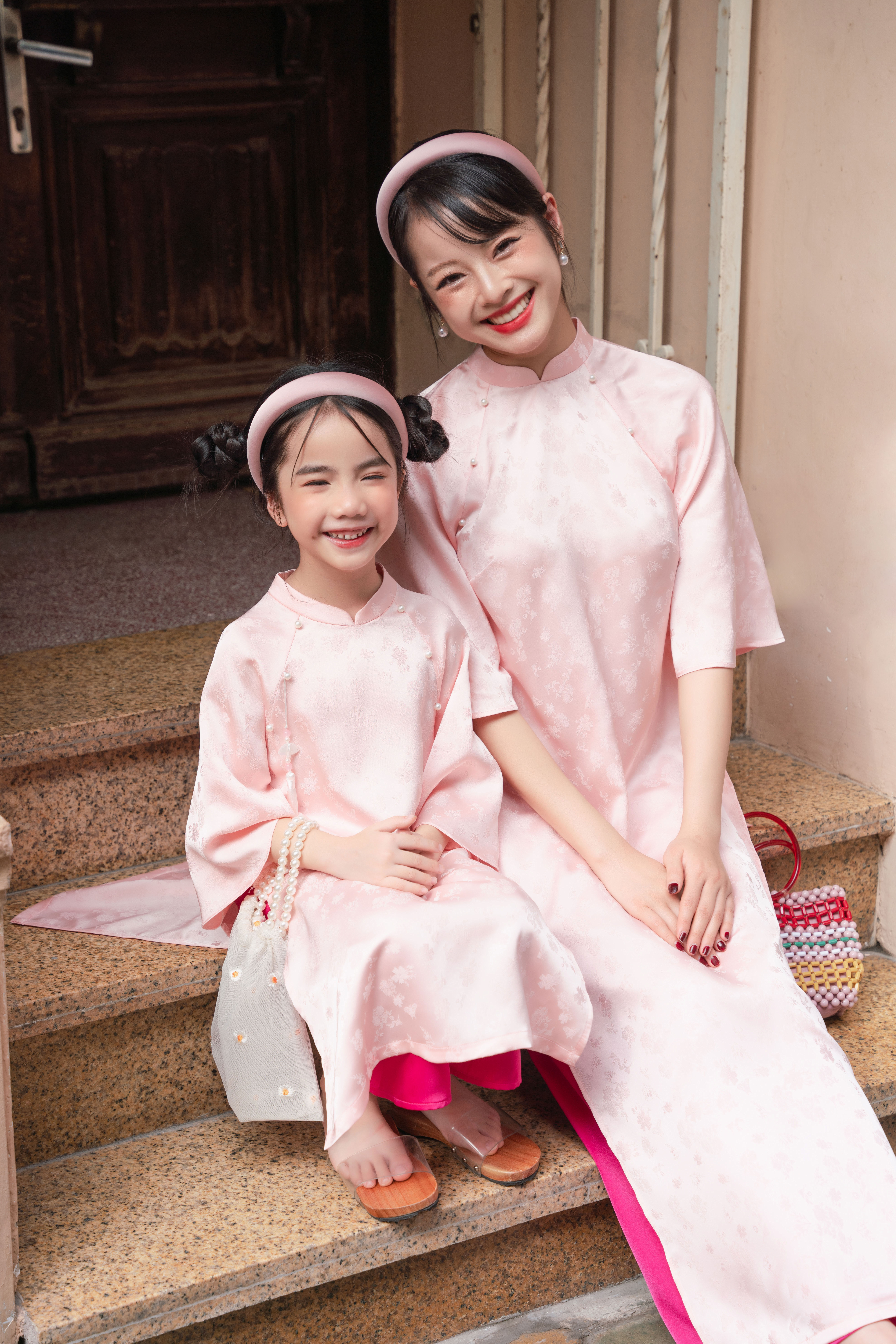 Áo dài Cẩm Mịch mẹ_thumbnail_13