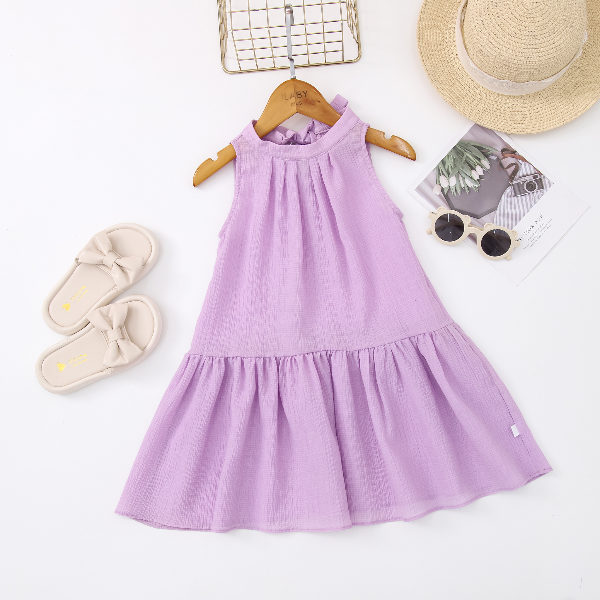 Váy cổ yếm gập ly trước_thumbnail_6