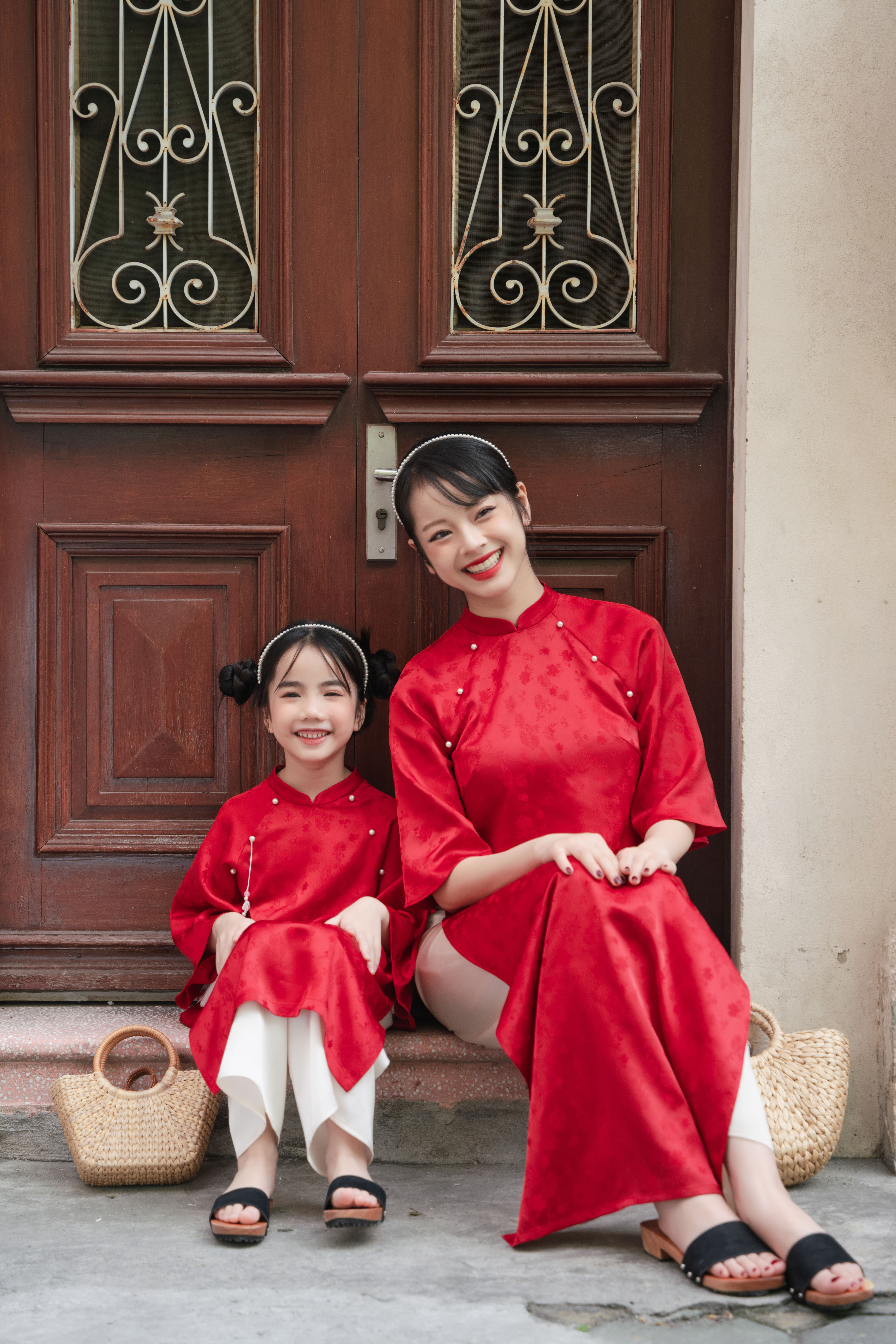 Áo dài Cẩm Mịch mẹ_thumbnail_4