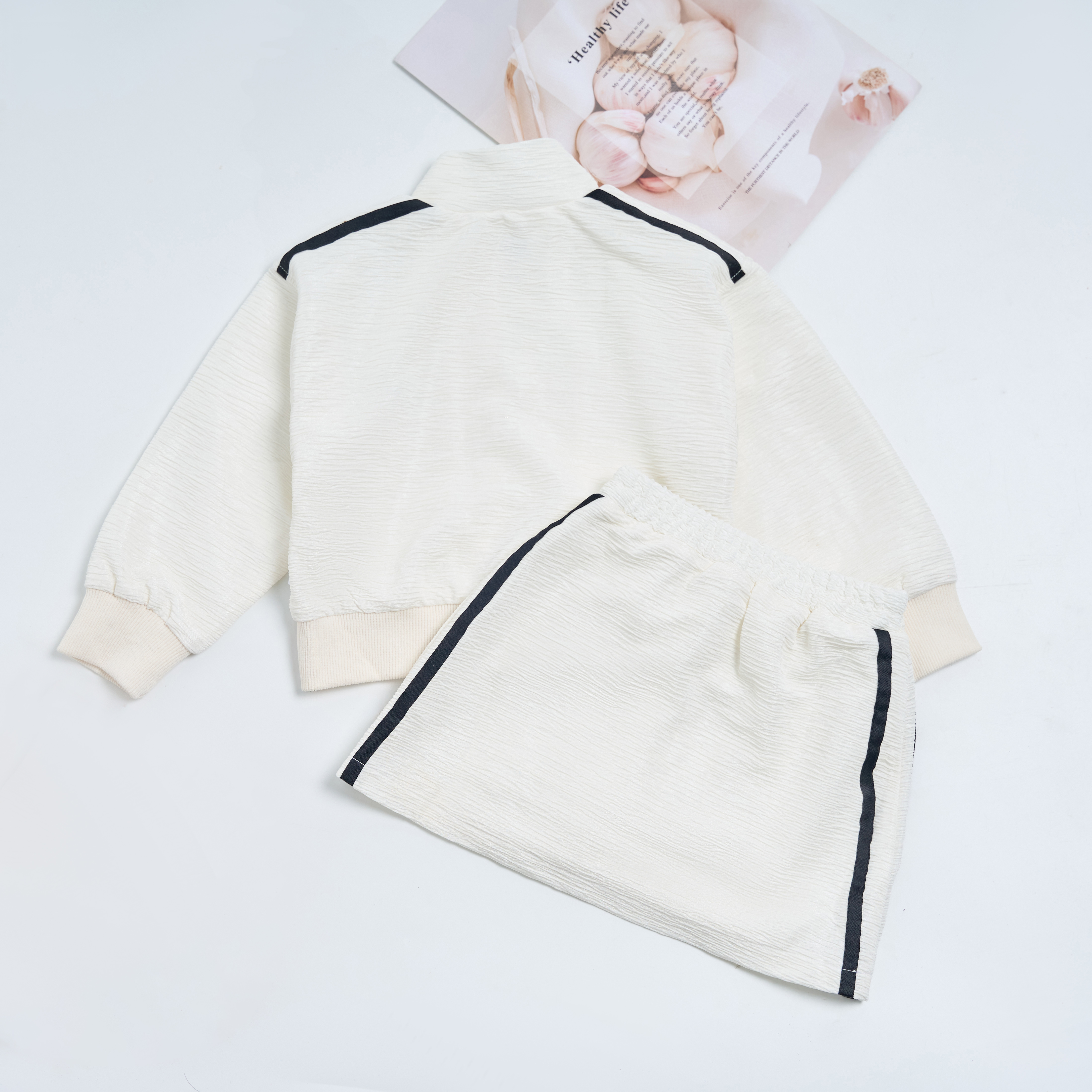 Bộ áo khoác chân váy phối dây_thumbnail_6