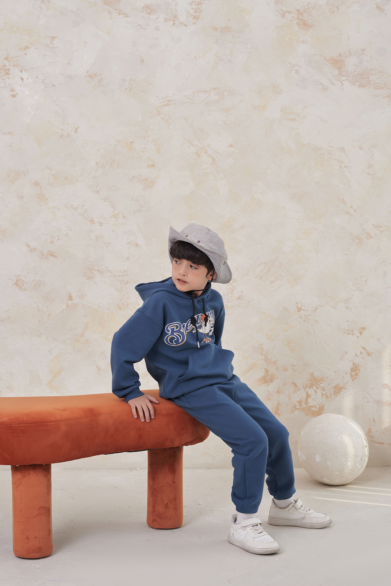 Bộ nỉ  có mũ túi ốp lớn_thumbnail_3