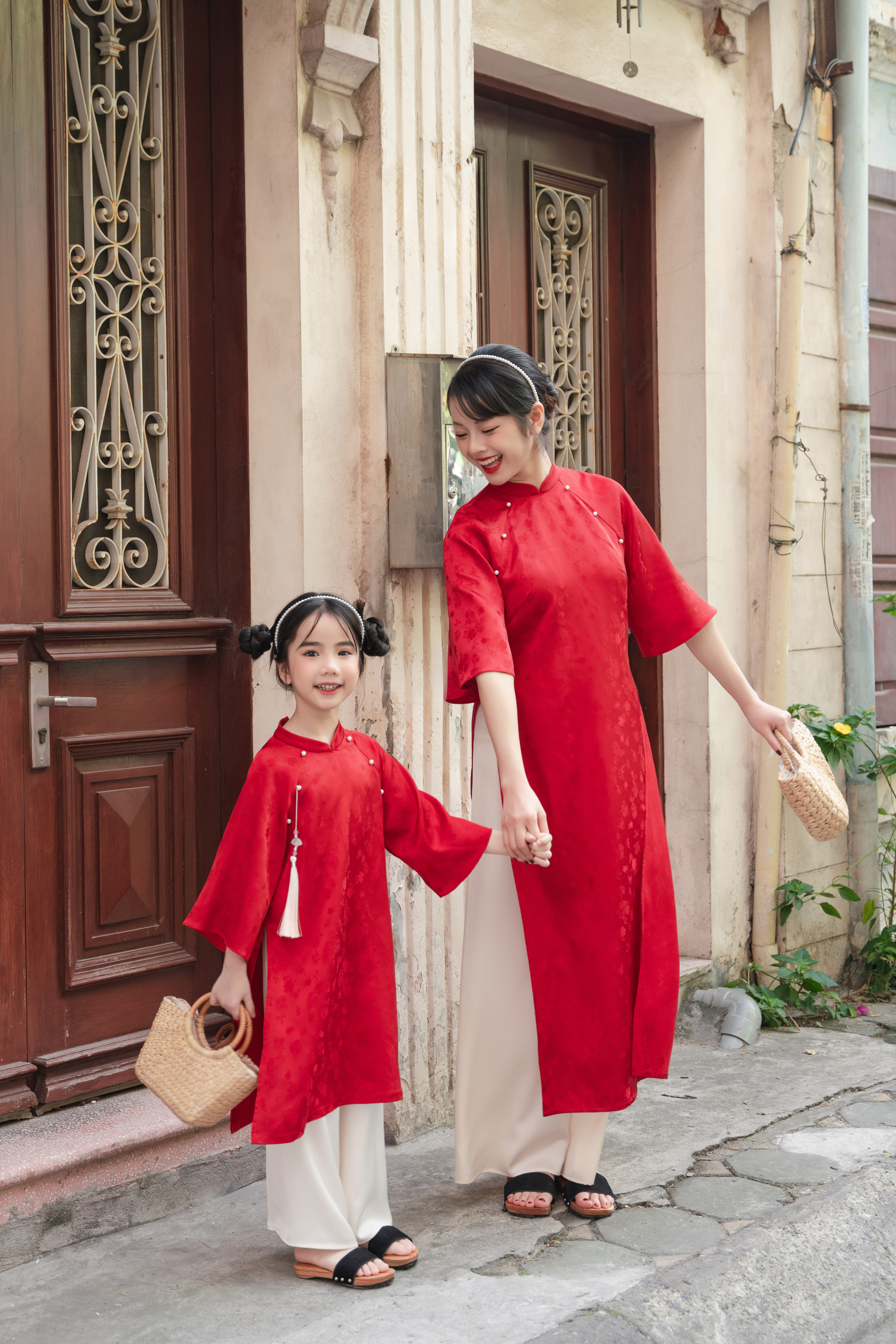 Áo dài Cẩm Mịch mẹ_thumbnail_5