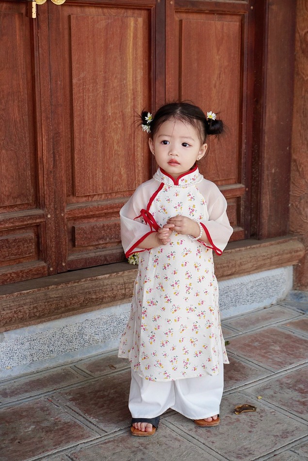 Áo dài cho bé gái dáng cách tân Anniebaby áo dài đôi mẹ và bé mặc Tết in hoa nhí Quần áo trẻ em AD23012_thumbnail_5