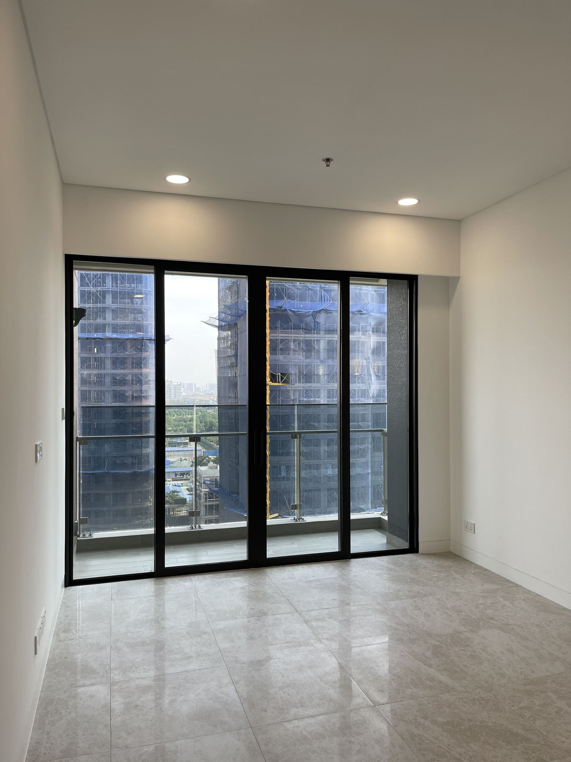 Chủ nhà kẹt vốn kinh doanh bán lại CH 2PN view đẹp _thumbnail_1