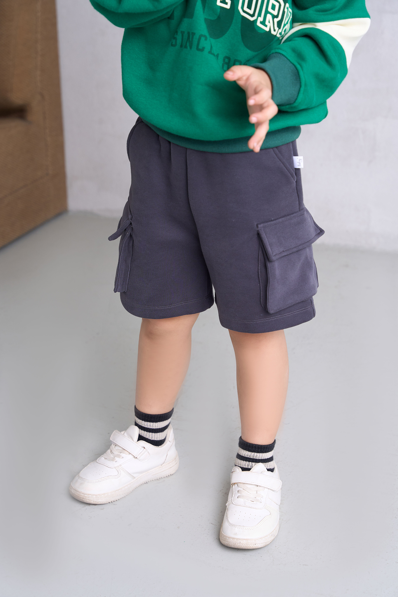 Áo nỉ phối ngang tay in hình_thumbnail_5