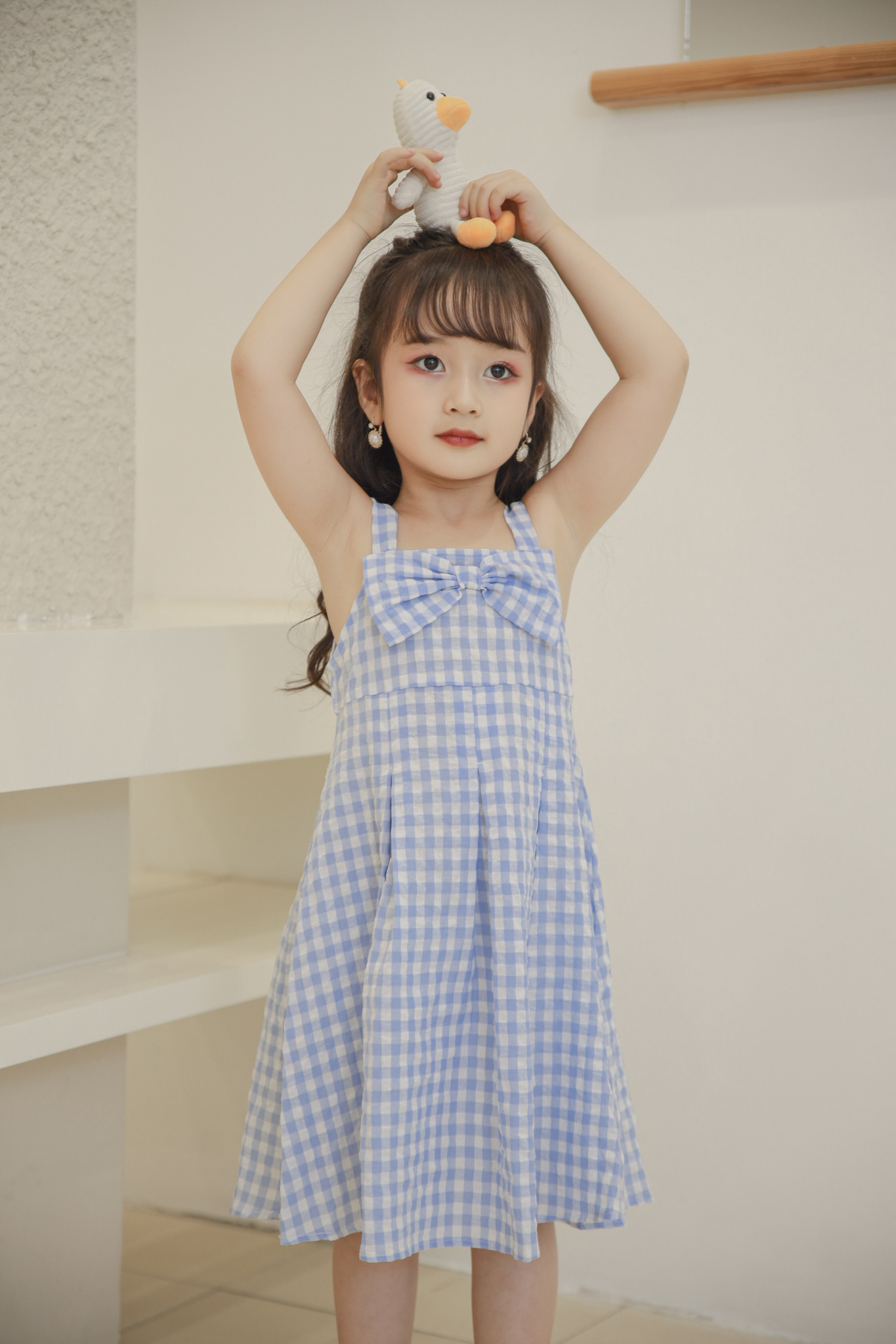 Váy kẻ hai dây nơ ngực_thumbnail_1