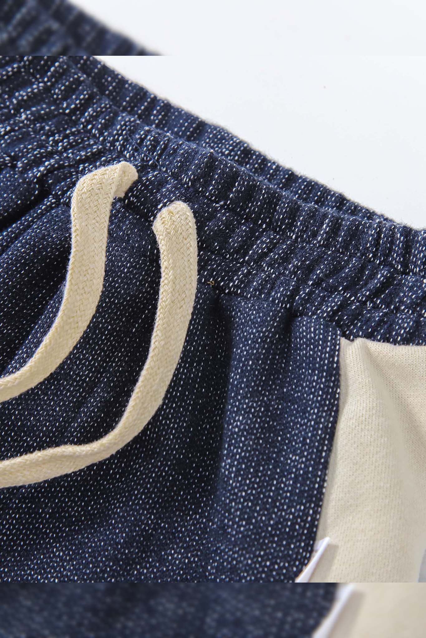 Quần sooc nỉ phối sườn_thumbnail_3