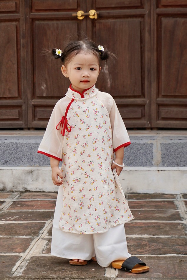 Áo dài cho bé gái dáng cách tân Anniebaby áo dài đôi mẹ và bé mặc Tết in hoa nhí Quần áo trẻ em AD23012_thumbnail_3