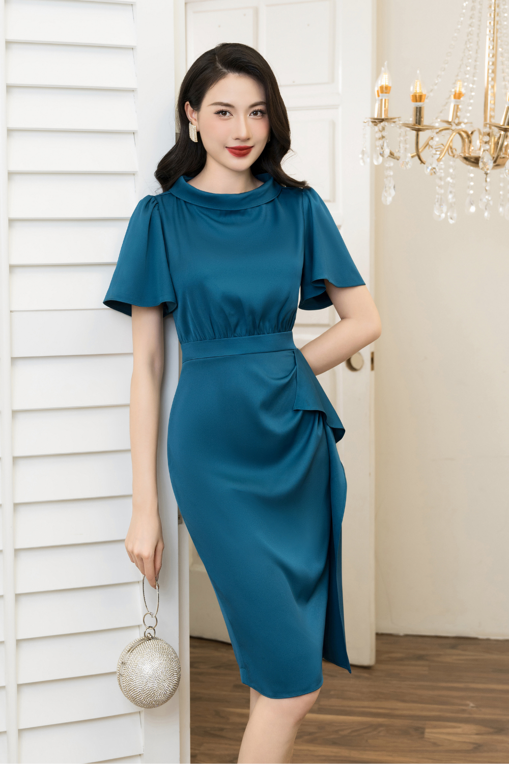 Đầm xanh ôm 1 màu  cỏ thuyền