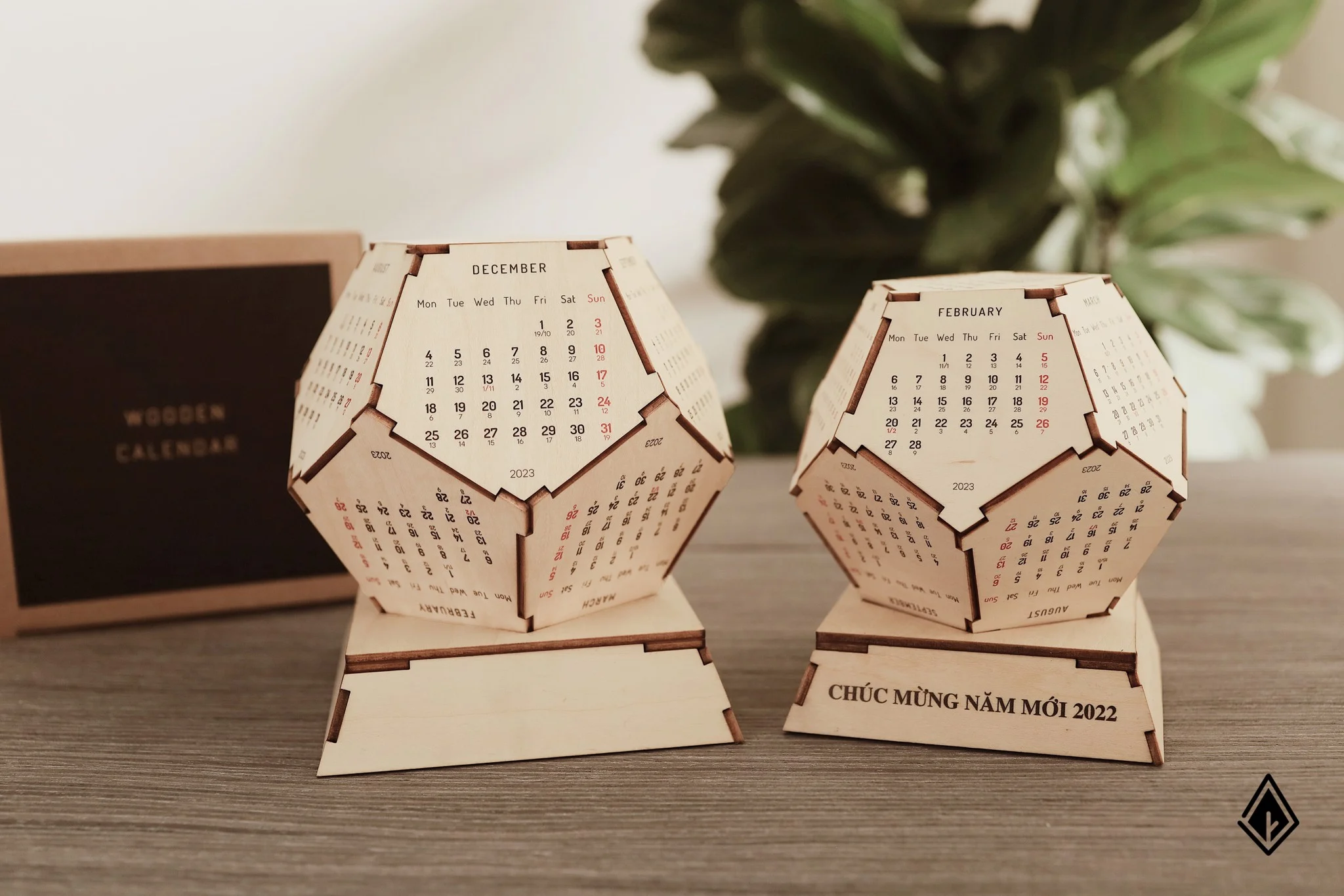 LỊCH GỖ ĐA GIÁC - ĐIỂM NHẤN MỚI MẺ CHO NĂM 2023
