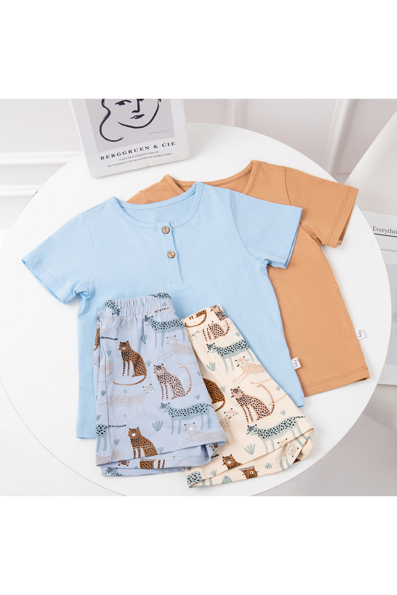 Bộ cổ trụ quần họa tiết_thumbnail_2