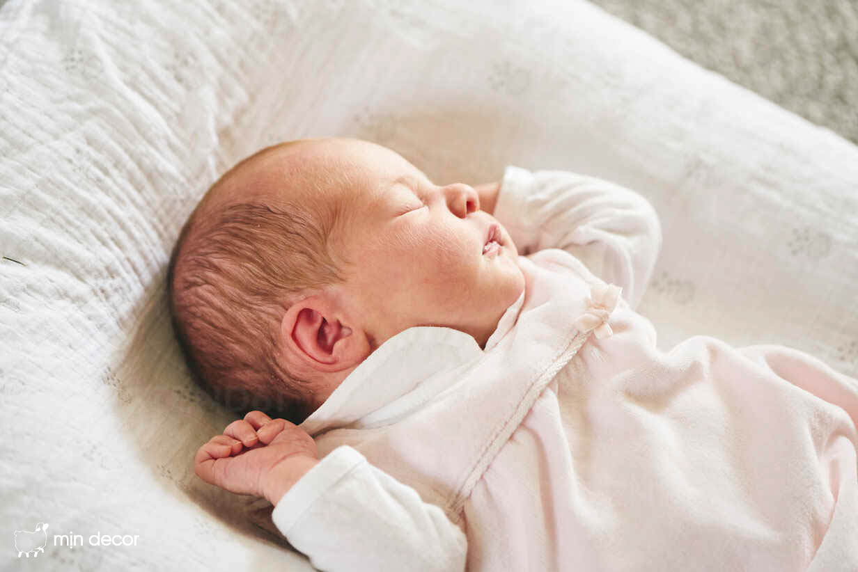 Cách gối đầu cho trẻ sơ sinh để đảm bảo an toàn cho con
