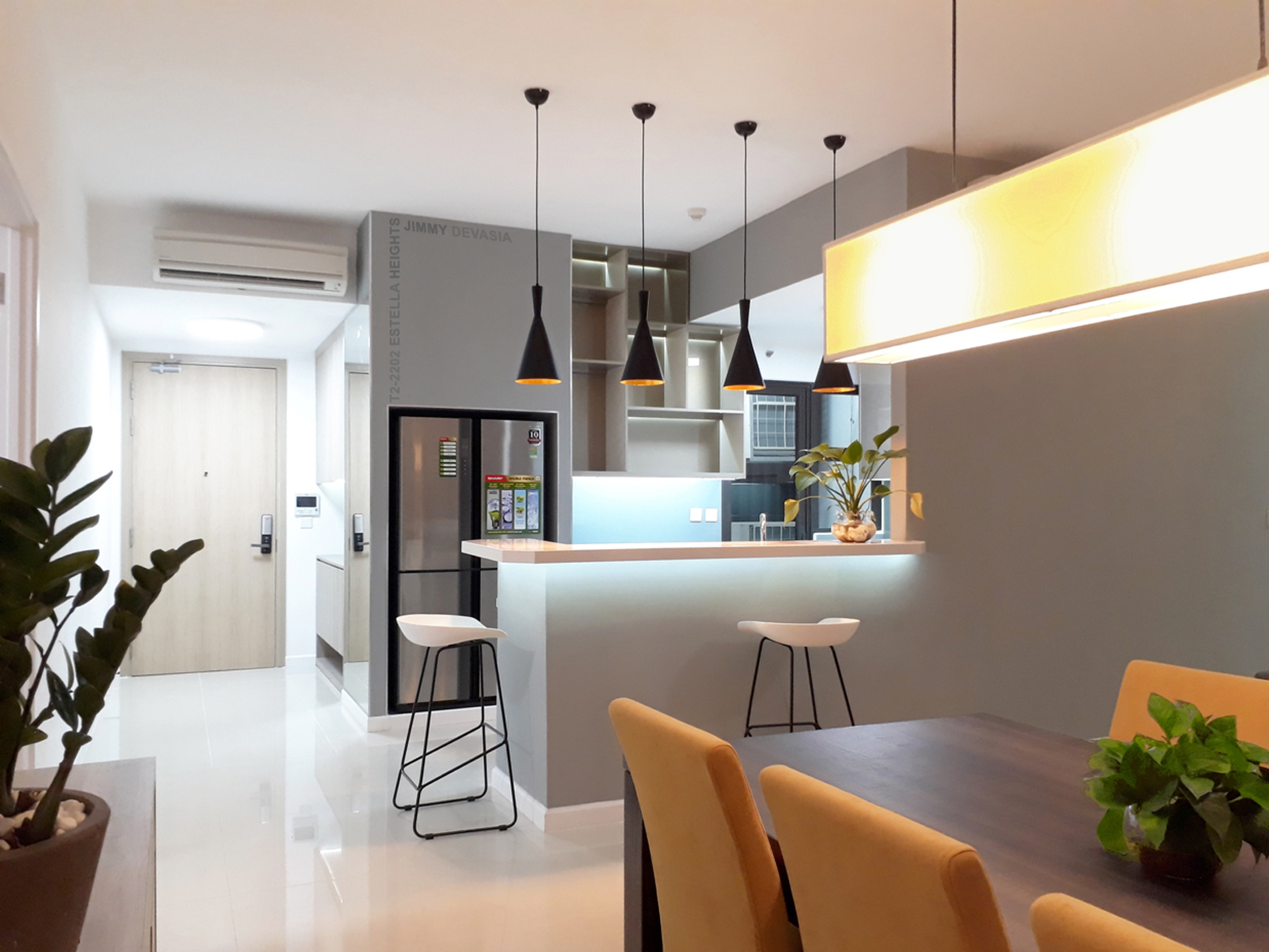 Cho thuê căn hộ Estella Heights 3PN 157m2 2 ban công giá 74 triệu bao phí quản lý