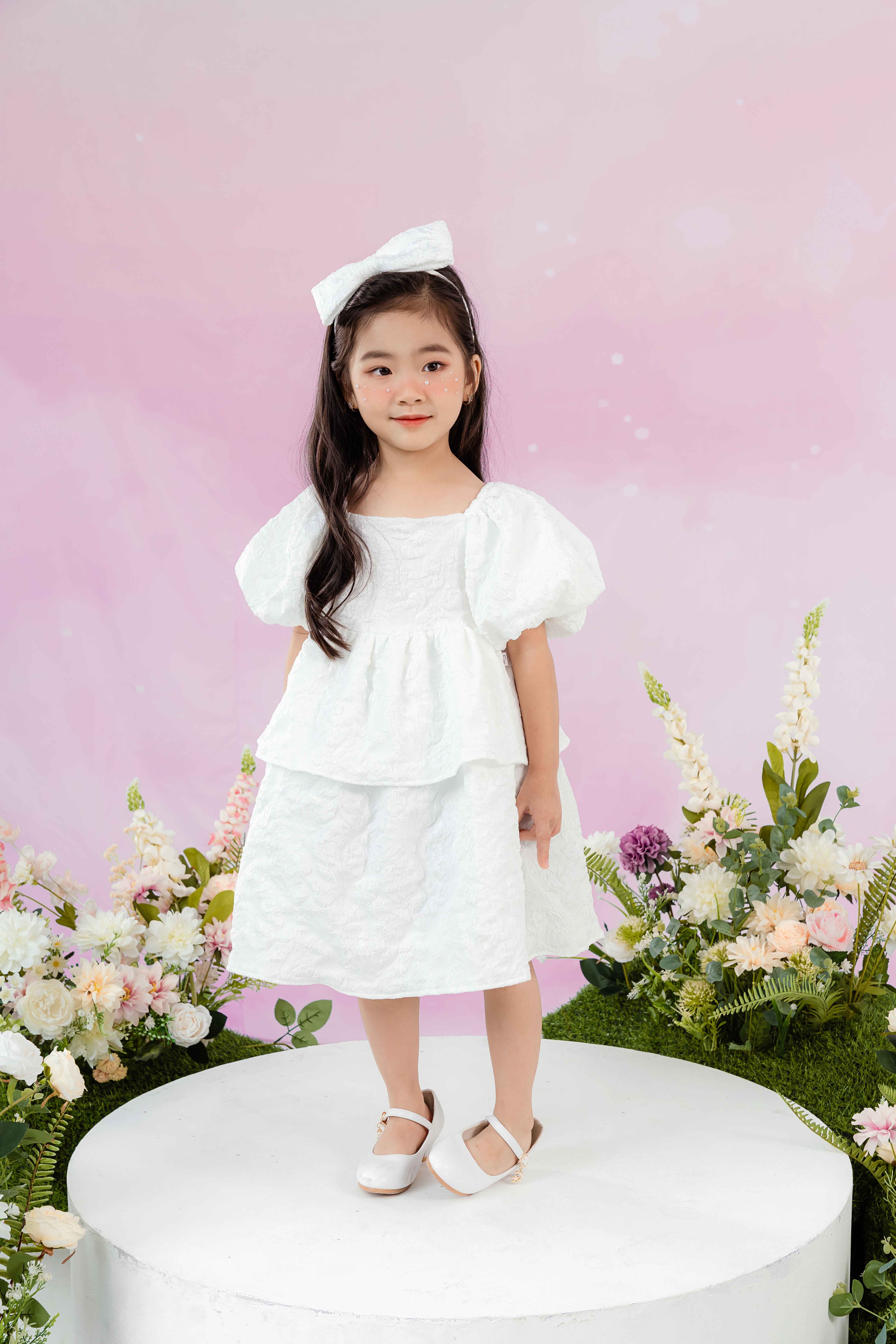 Váy gấm hai tầng