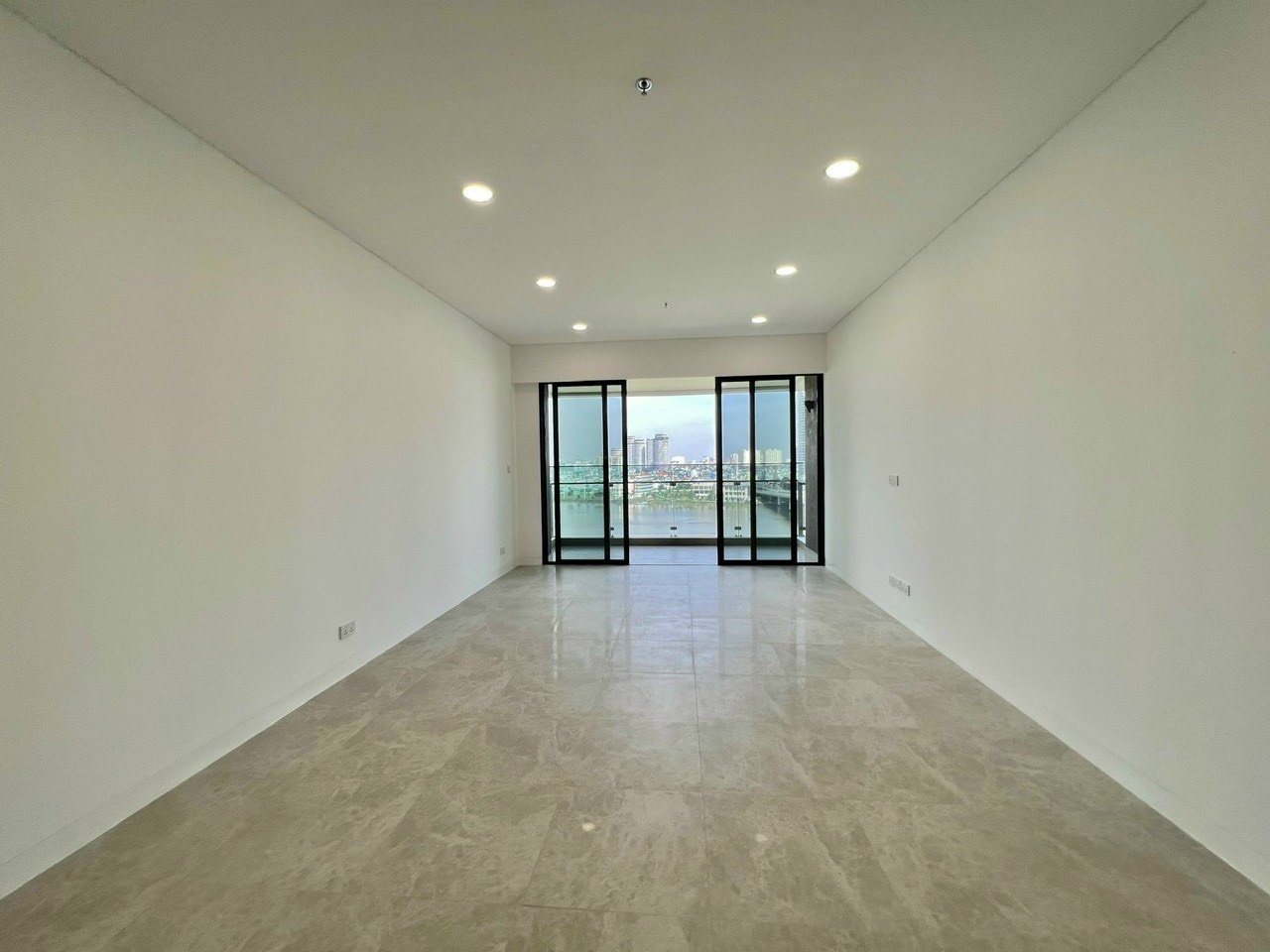 Căn hộ 4PN The River Thủ Thiêm nội thất cơ bản diện tích 185m²._thumbnail_2