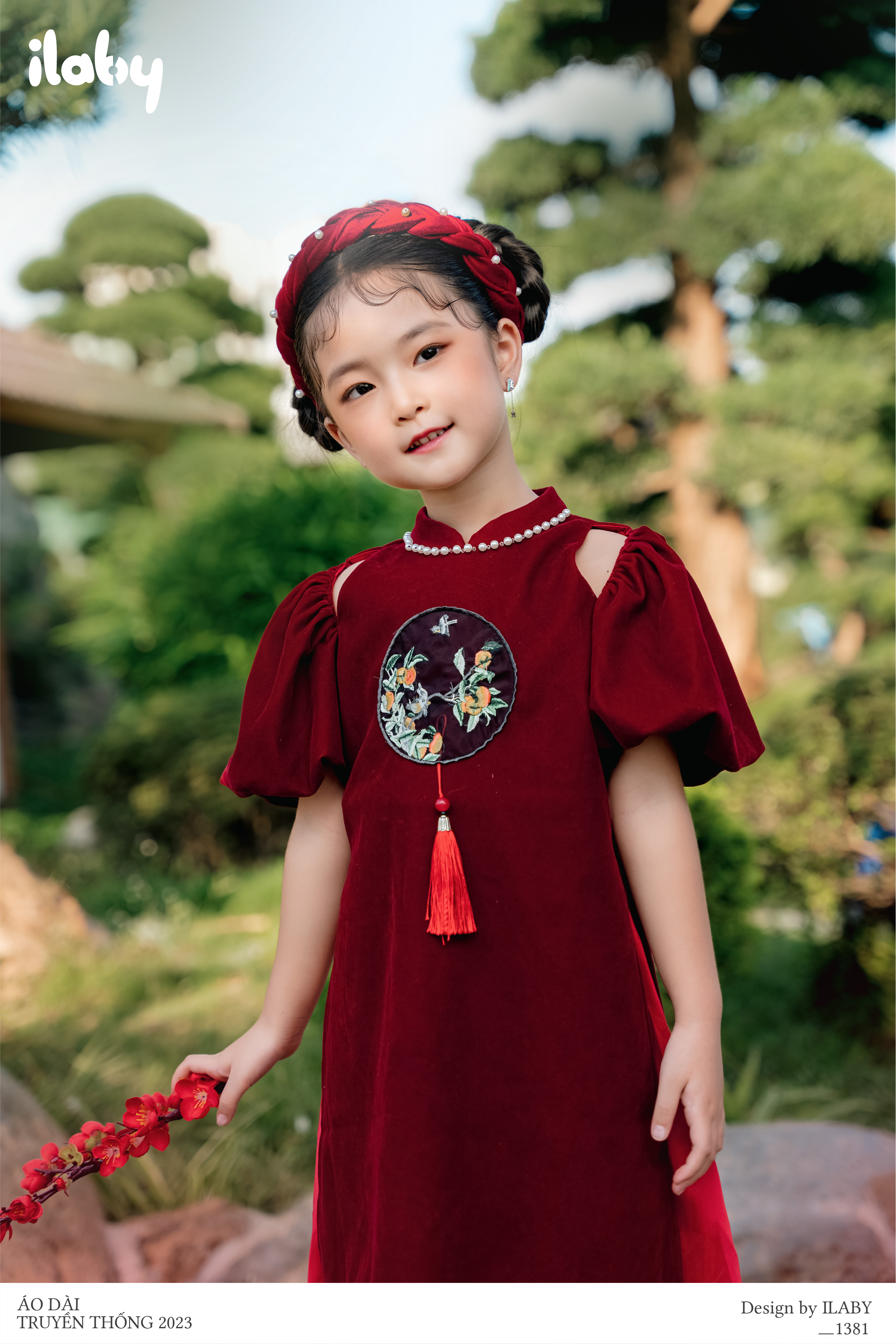 Áo dài đính cổ ngọc_thumbnail_1