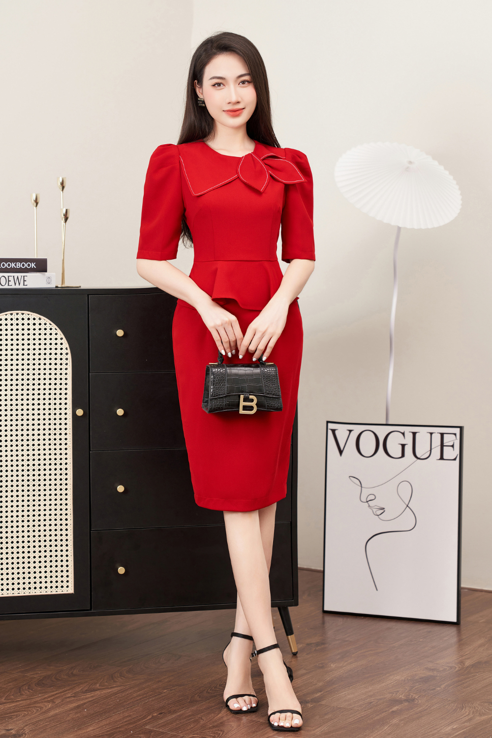 Đầm ôm đỏ cổ phối lá diễu chỉ  1 màu_thumbnail_2