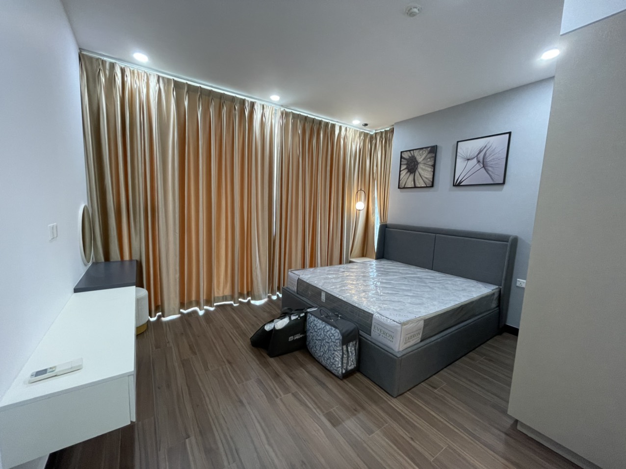 Cần cho thuê căn hộ 1PN 64m2, full nội thất giá chỉ 24tr/tháng_thumbnail_1