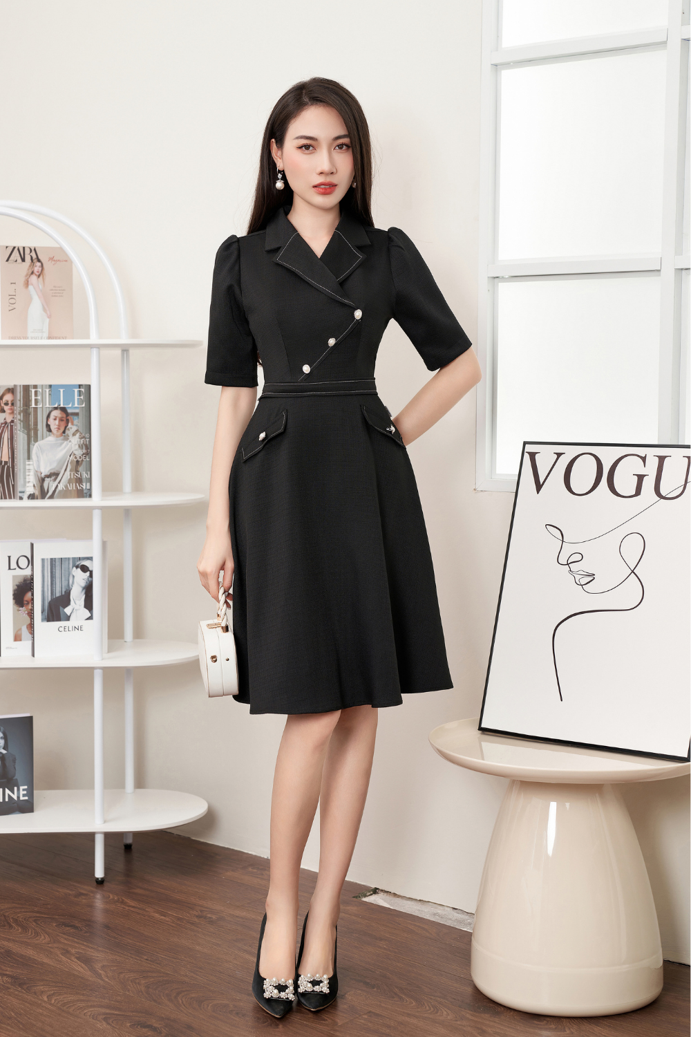 Đầm dạ đen cổ vét diễu chỉ_thumbnail_2