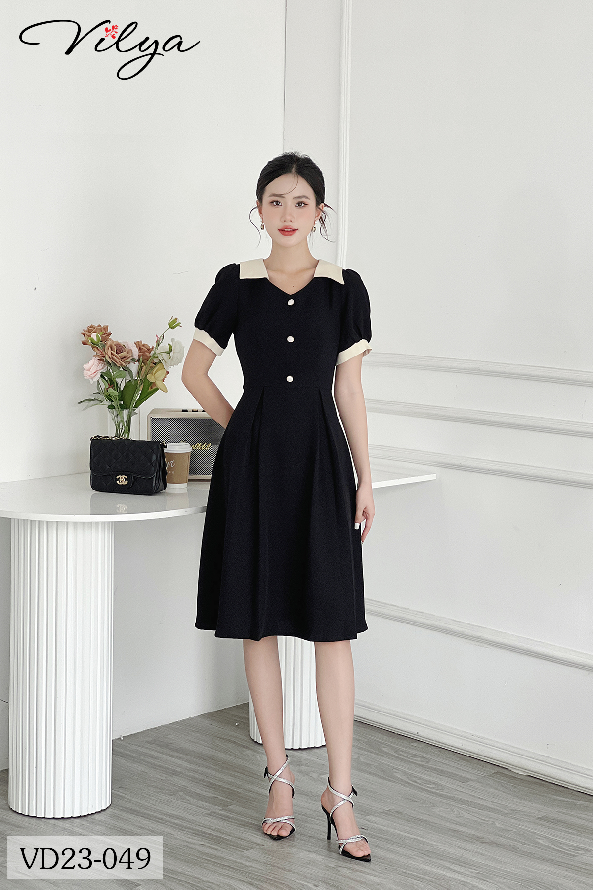 Đầm công sở VILYA đen dáng xòe phối cổ trắng VD23-049_thumbnail_4