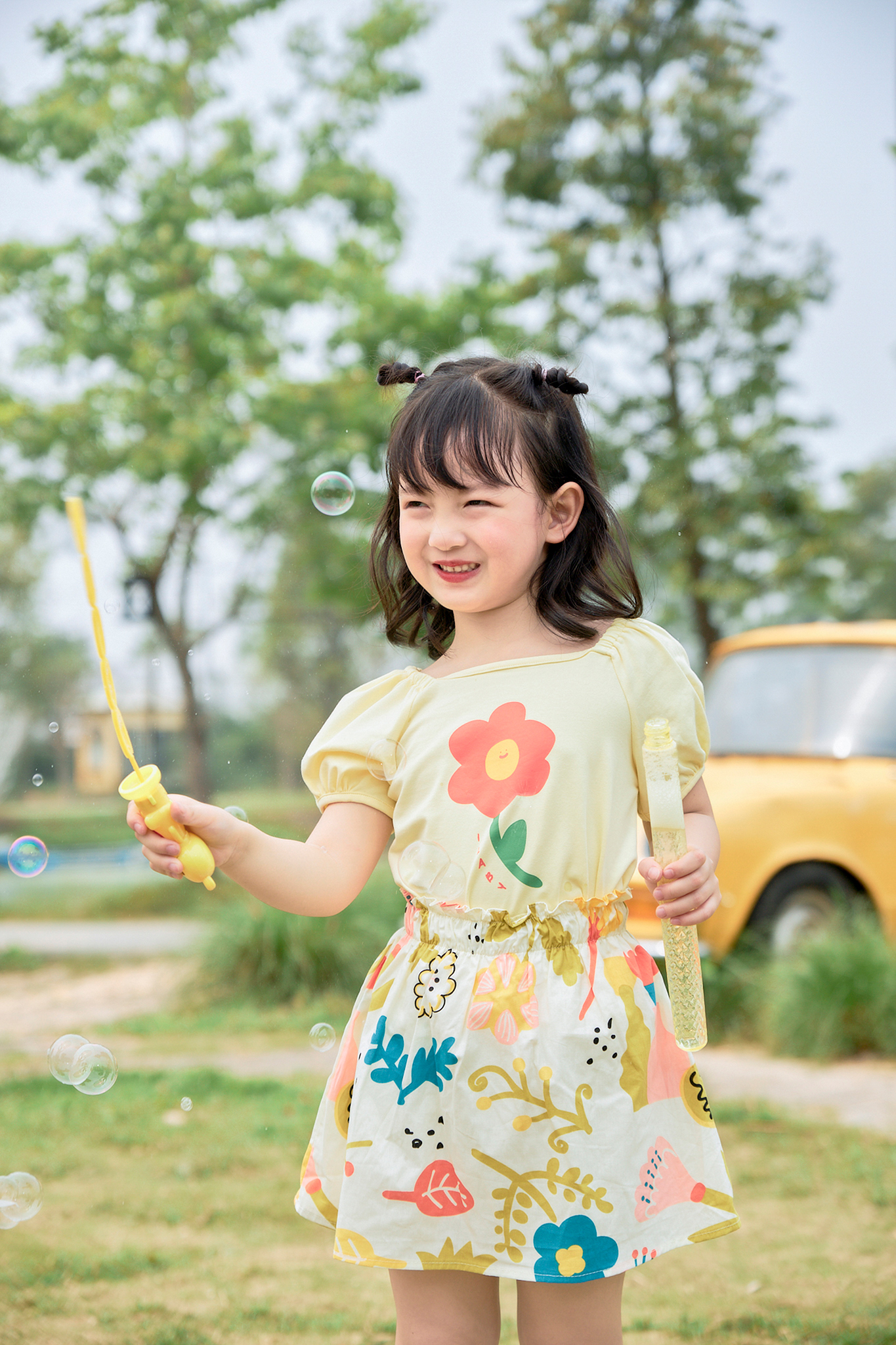 Set áo thun in hình kèm chân váy thô hoa_thumbnail_0